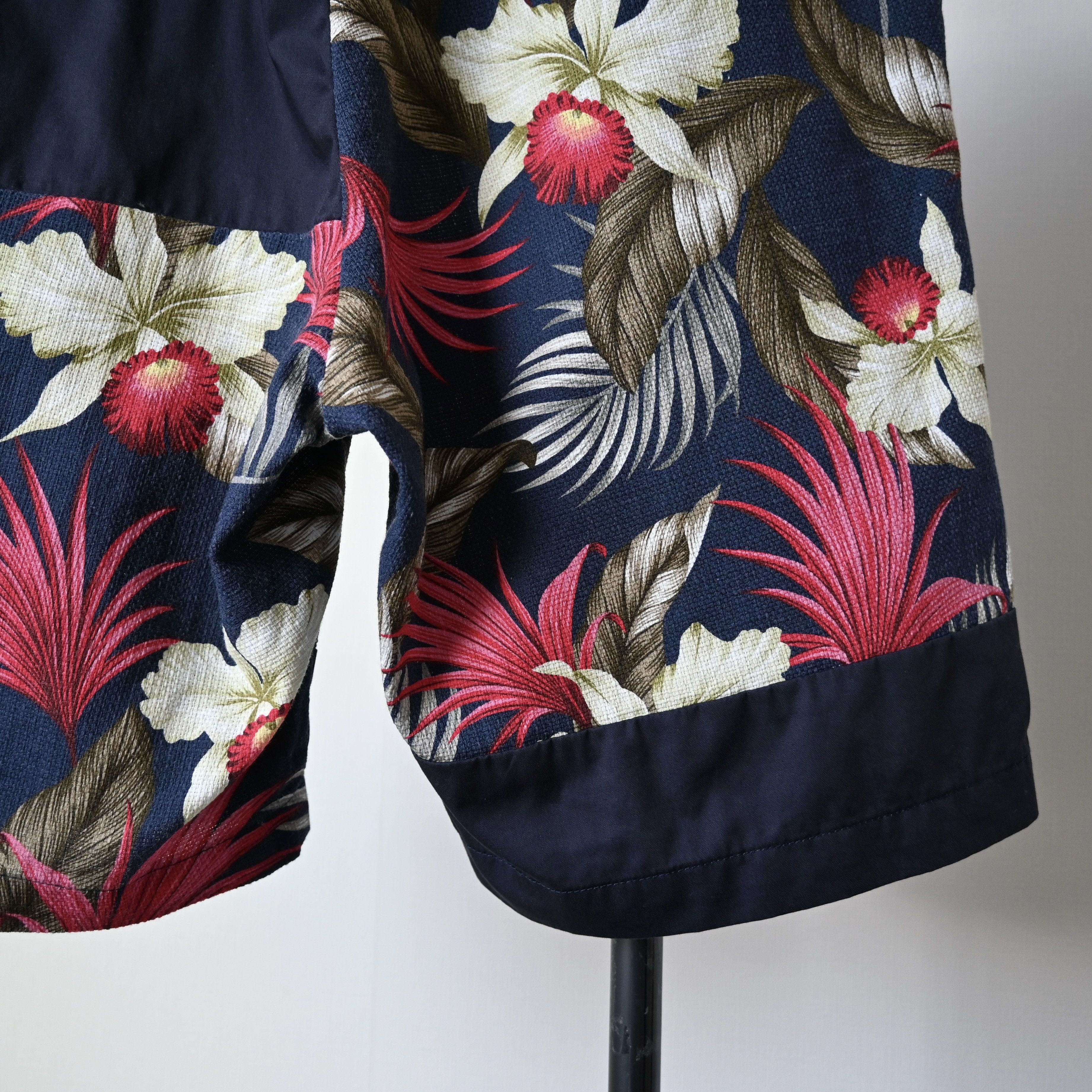 Engineered Garments Engineered Garments "Ghurka Short", Hawaiian patchwork, S Size US 32 / EU 48 - 9 Thumbnail