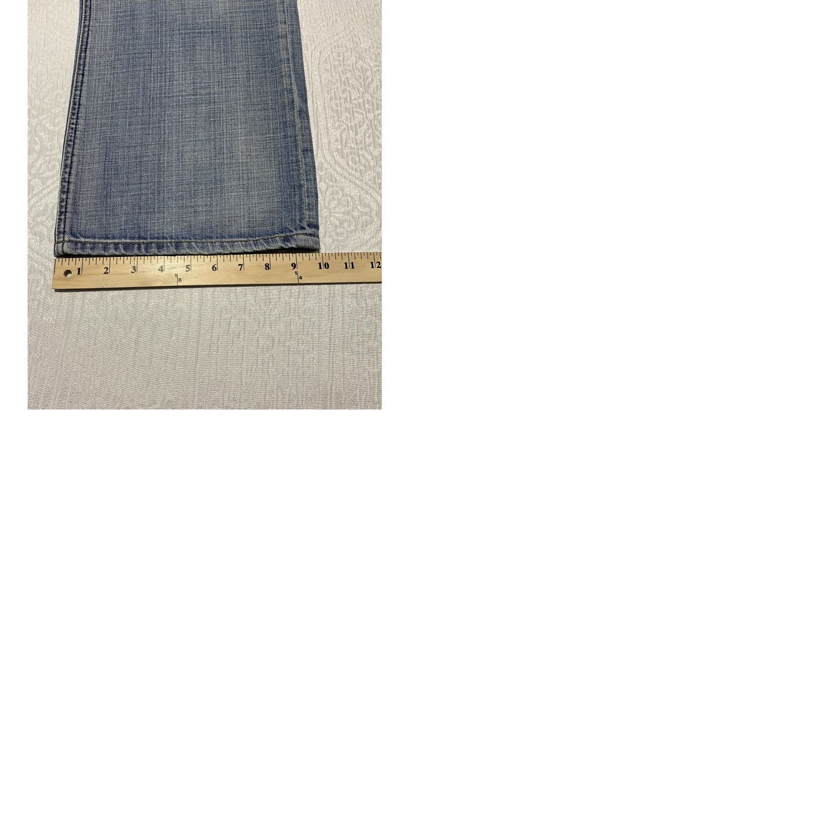 Buffalo David Bitton Buffalo David Bitton Jeans Mens 38x32 Blue Wash Straight Leg Embroidered Denim Jeans - 5-Pocket Logo Back Pocket Size US 38 / EU 54 - 9 Thumbnail