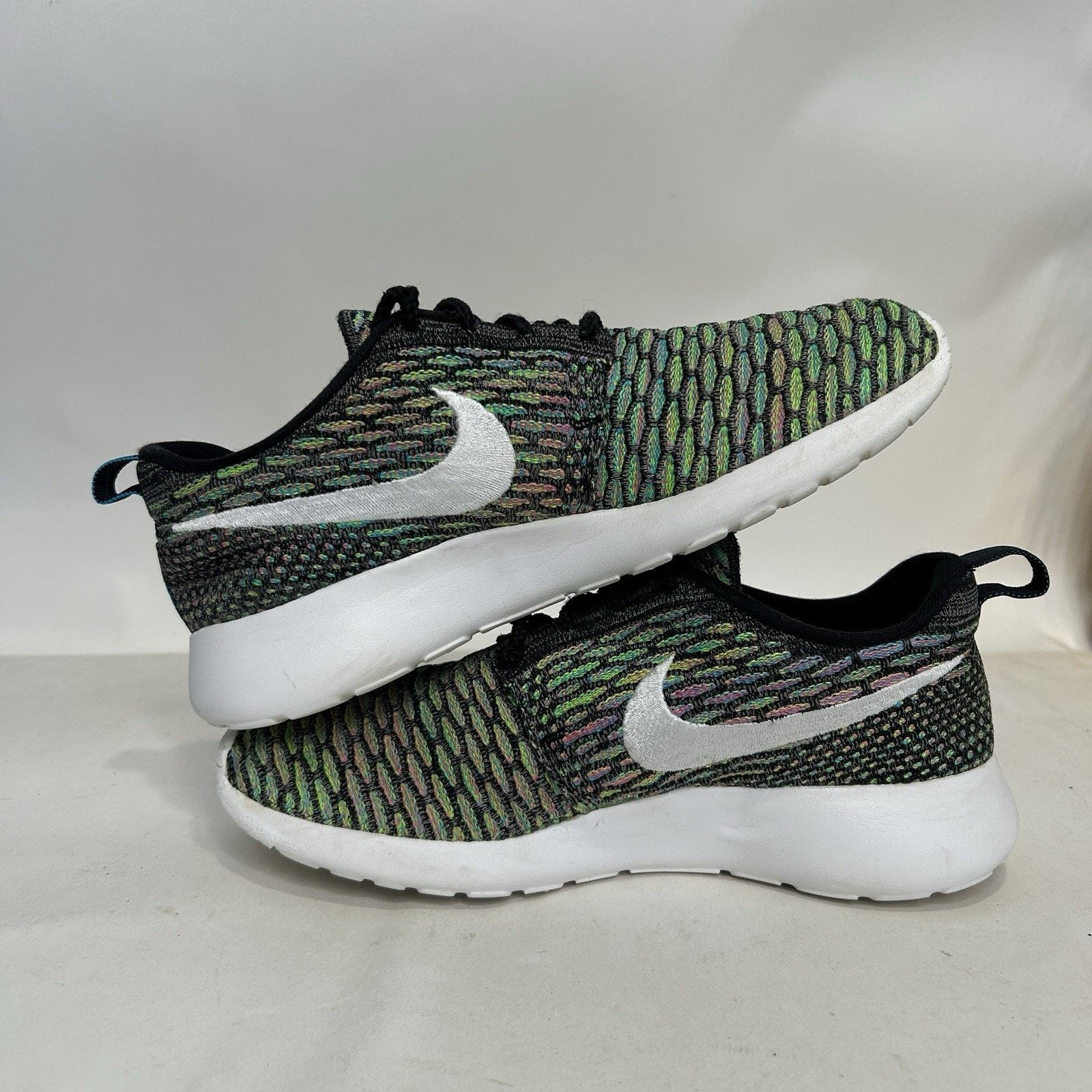 Nike Nike Roshe Run Flyknit WMNS “Multi-Color” Size US 7.5 / IT 37.5 - 3 Thumbnail