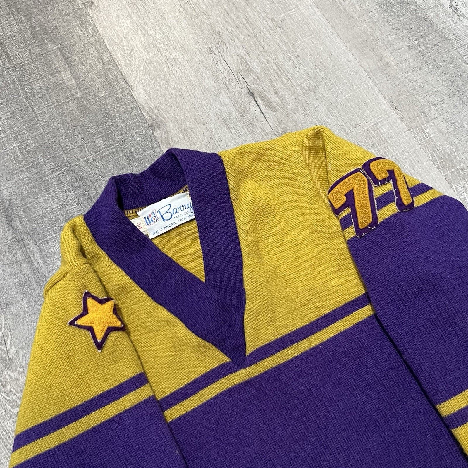 Vintage VTG 1977 Varsity Sweater Felt Star Pull Over Striped Wool Size XS / US 0-2 / IT 36-38 - 3 Thumbnail