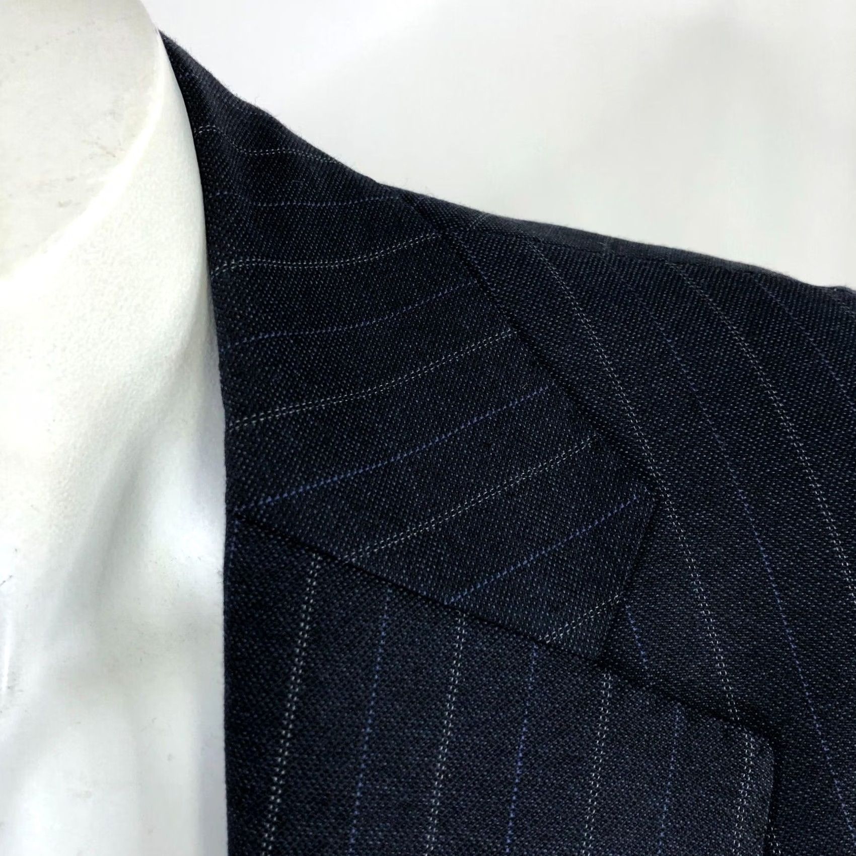 Ralph Lauren Polo Ralph Lauren 42L Navy Pinstripe 100% Virgin Wool Button Sport Coat Jacket Men Wool Pinstripe Suit Jacket Regular Fit Navy 42L Mens Size US XL / EU 56 / 4 - 2 Thumbnail