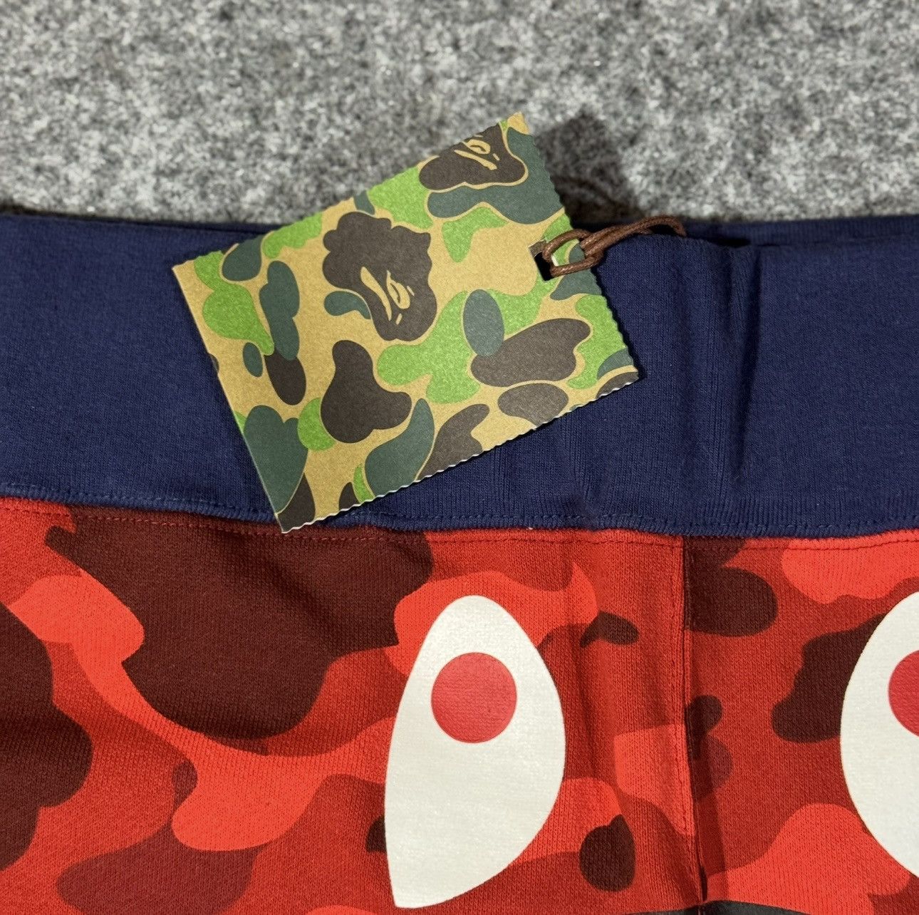 Bape Bape Crazy Camo Shark Sweat Shorts 'Red' Size US 36 / EU 52 - 4 Thumbnail