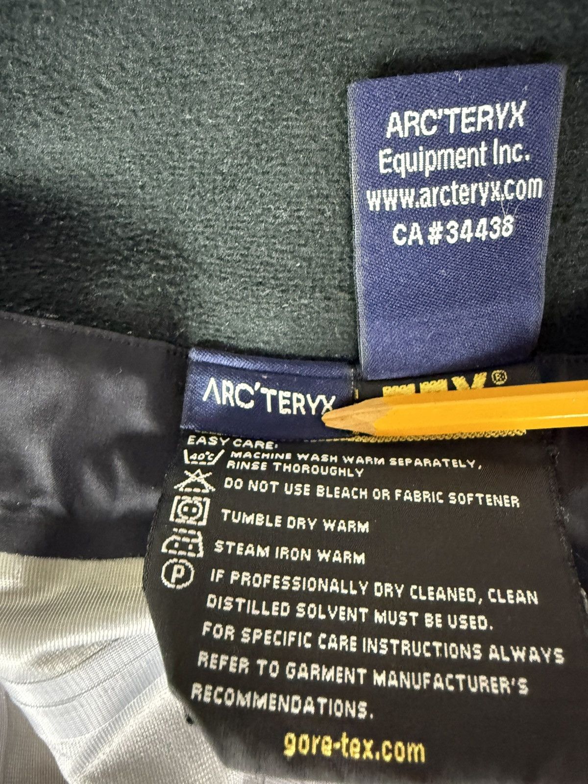 Arc'teryx Arcteryx Vintage Gore Tex XCR pants Size US 36 / EU 52 - 14 Thumbnail