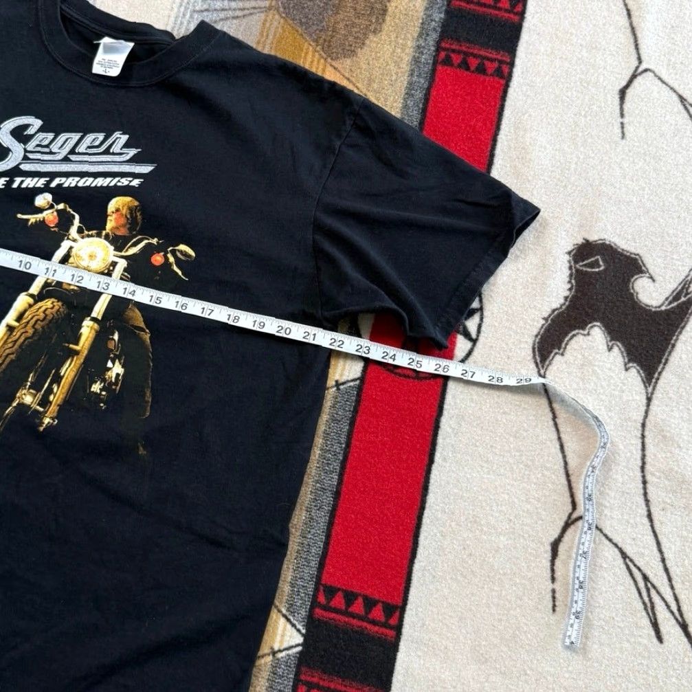 Anvil VINTAGE Bob Seger Face The Promise Concert Band T-Shirt Large Black Mens Short Sleeve Solid 2000s Rock Band Music Y2k Concert 2000-2009) Size US L / EU 52-54 / 3 - 6 Thumbnail