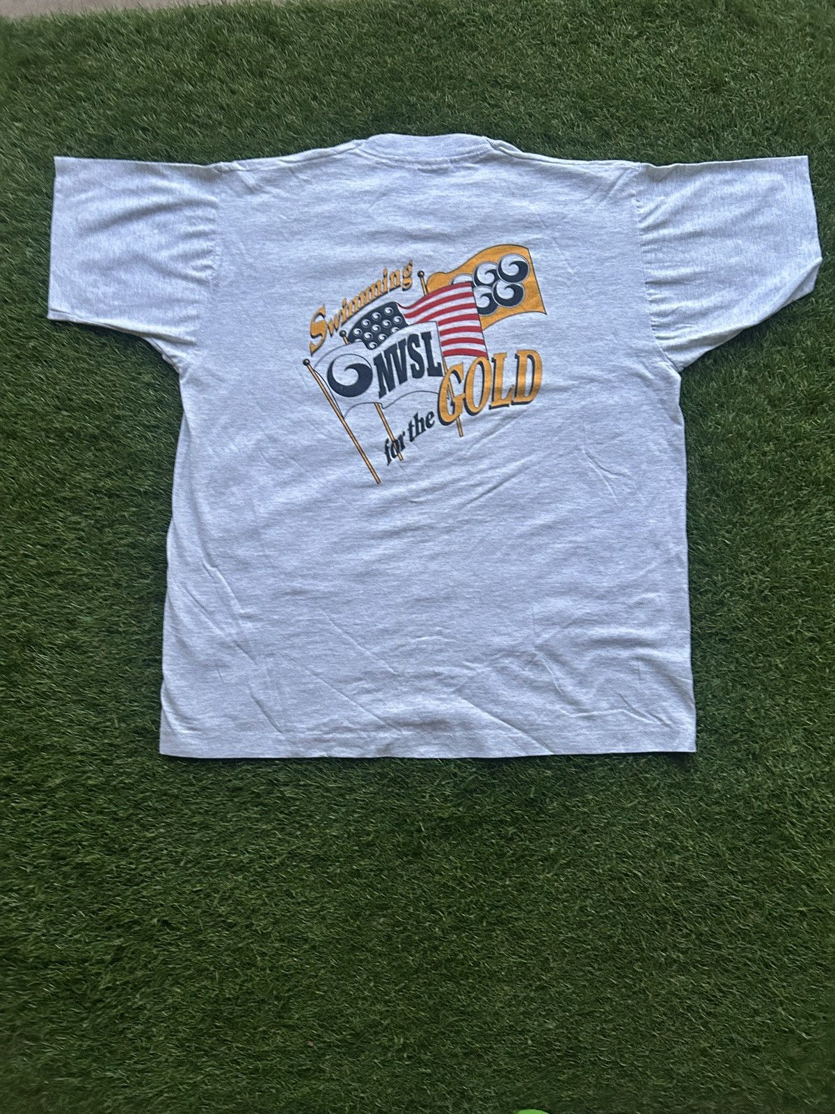 Vintage Vintage 90s NVSL Swimming for the Gold T-Shirt Size US XL / EU 56 / 4 - 1 Thumbnail