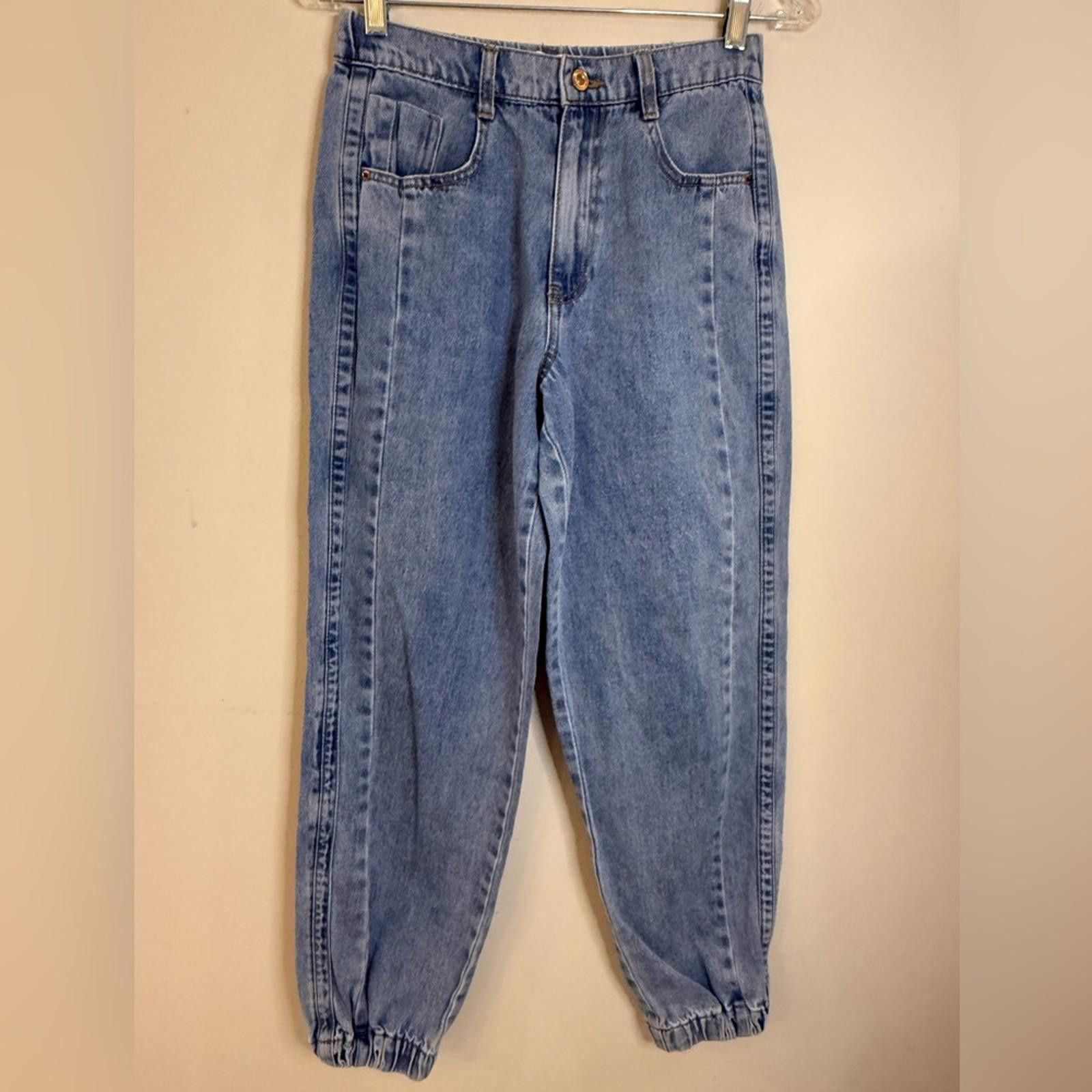 Forever 21 Forever 21 retro light wash elastic ankle denim jeans SZ SM Size 28" / US 6 / IT 42 - 1 Thumbnail