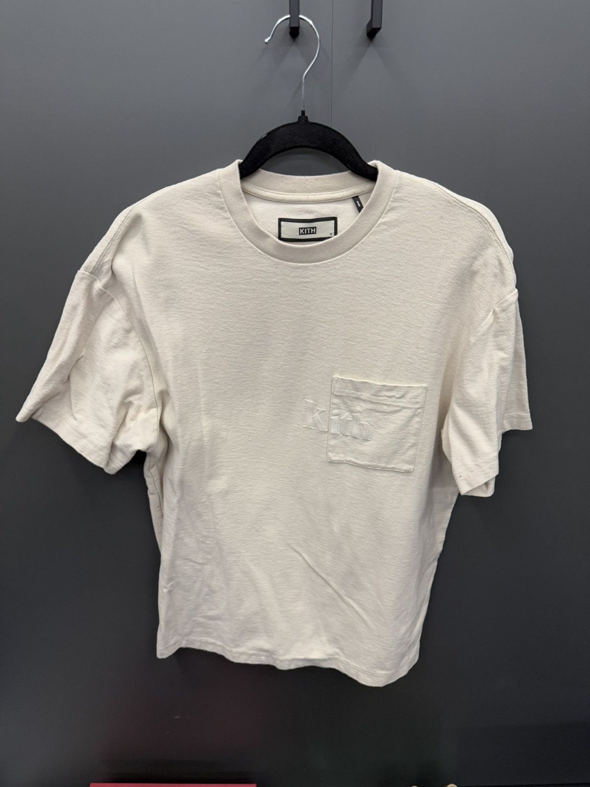 Kith Kith Oversized Pocket T-Shirt White Embossed Logo Size US S / EU 44-46 / 1 - 1 Thumbnail