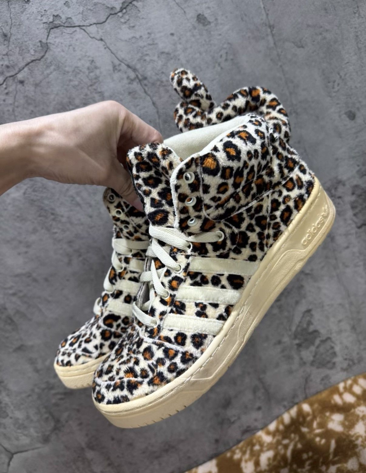 Adidas Adidas x Jeremy Scott Wings Leopard K37 Size US 8 / EU 41 - 2 Thumbnail