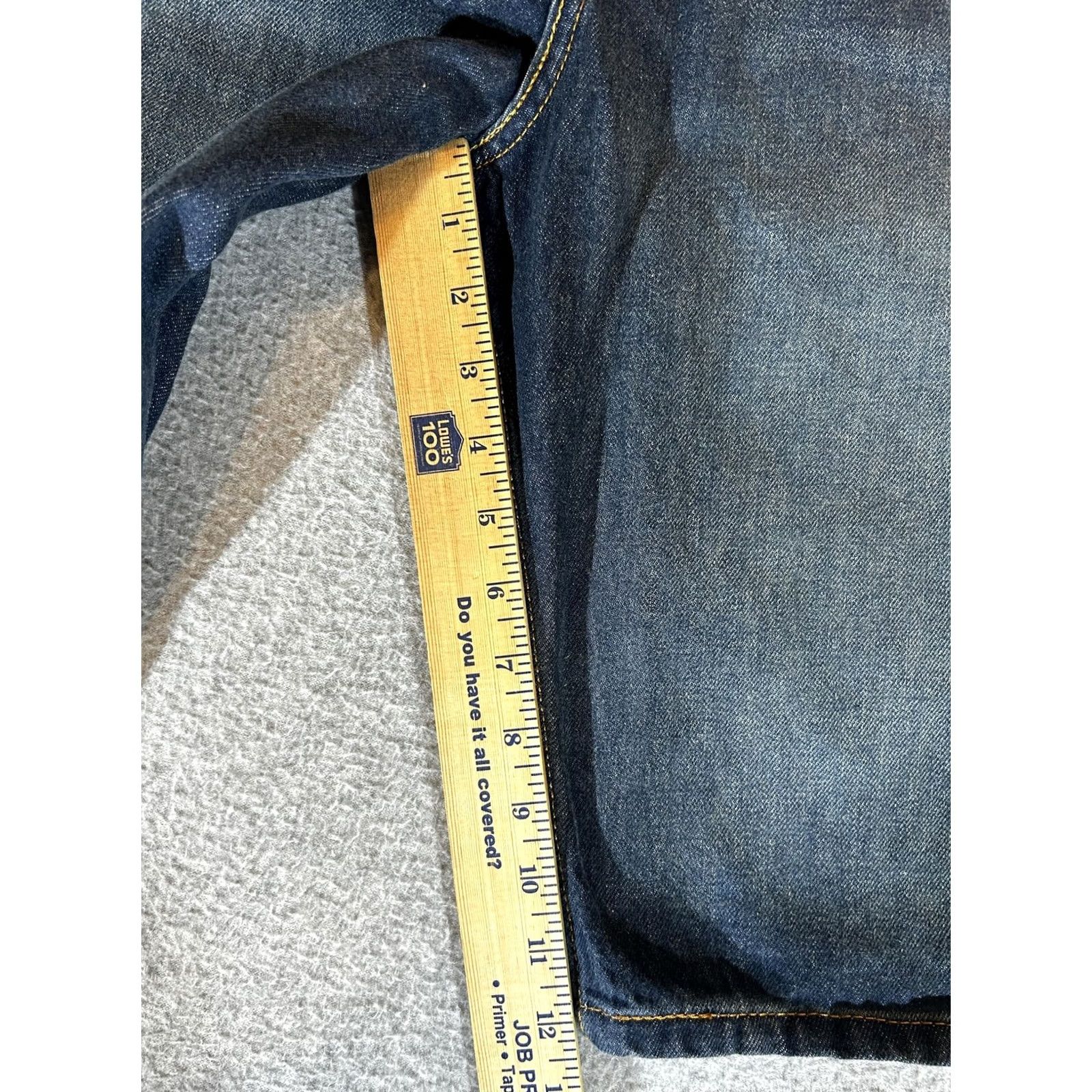 Levi's Levi's Jeans Bermuda Shorts 569 Relaxed Fit 32 Mens Dark Wash Denim 5-Pocket Belt Loops Zip Fly Shorts Blue Size US 32 / EU 48 - 2 Thumbnail