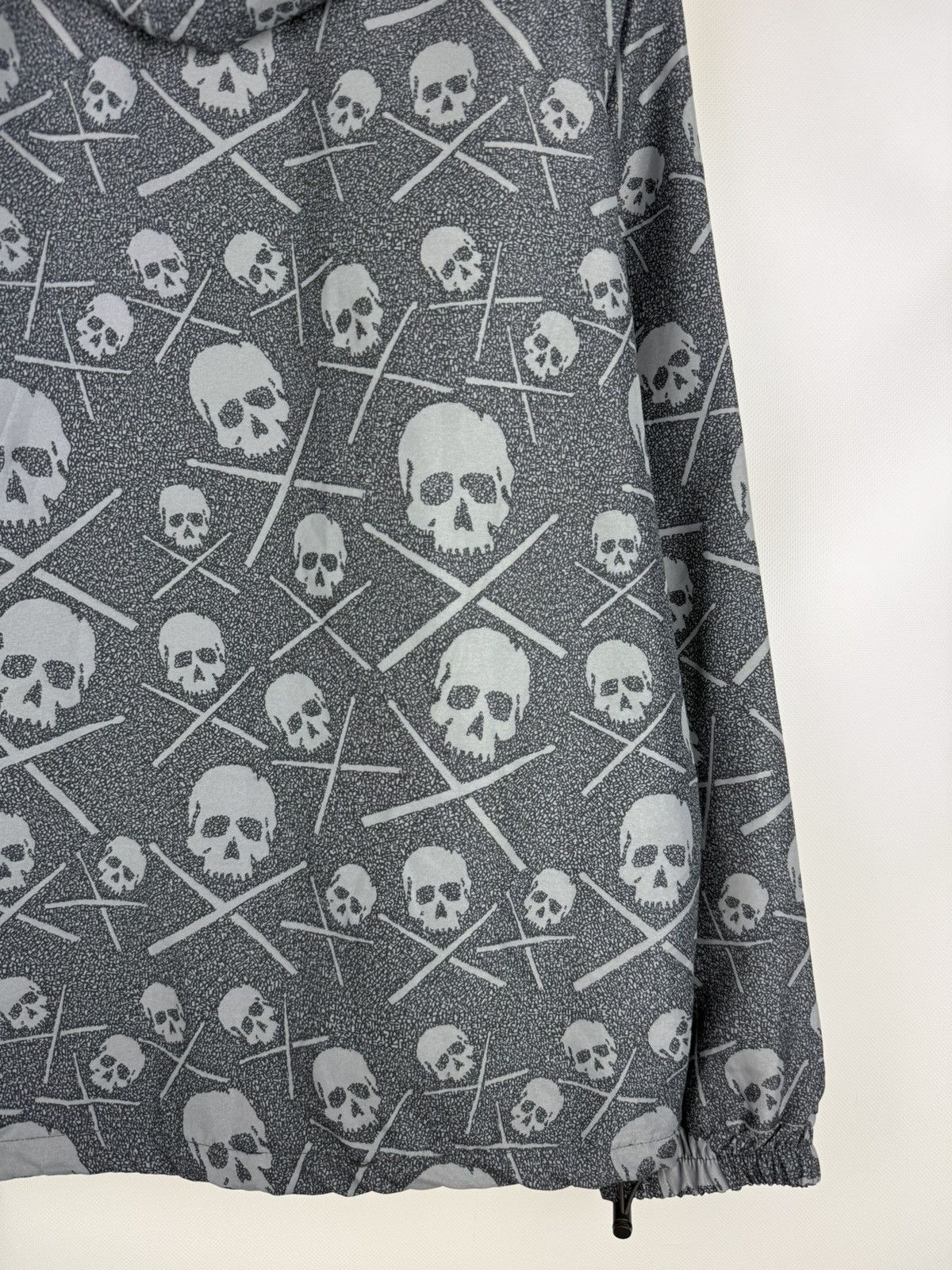 C1RCA Circa Skateboarding Y2K Skull Overprinted Hooded Windbreaker Size US M / EU 48-50 / 2 - 17 Thumbnail