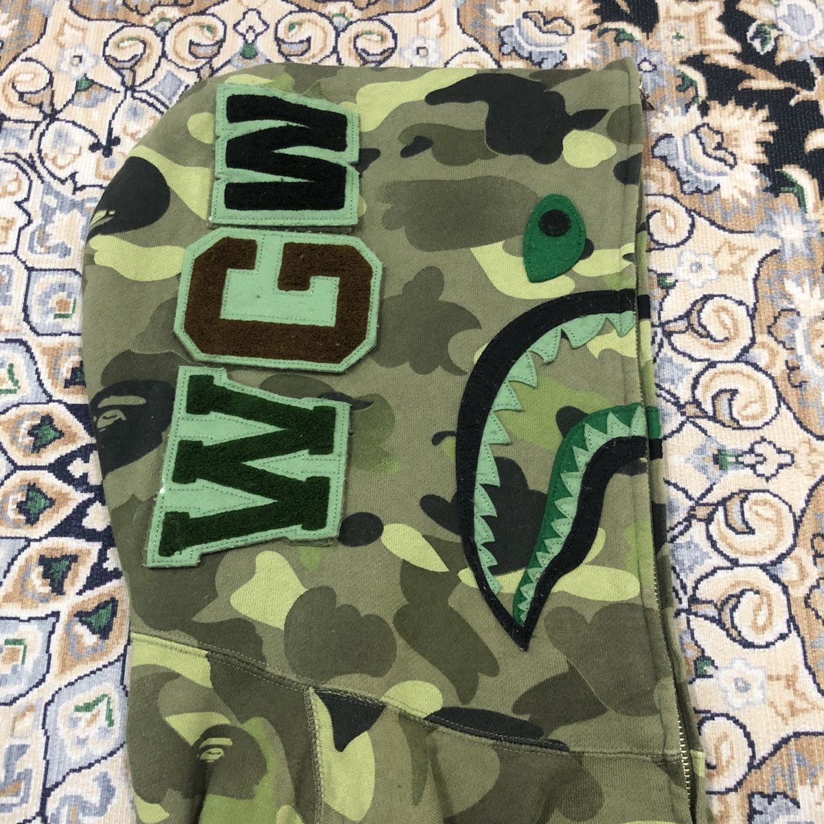Bape Gradation Camo Shark Full Zip Hoodie Size US L / EU 52-54 / 3 - 4 Thumbnail