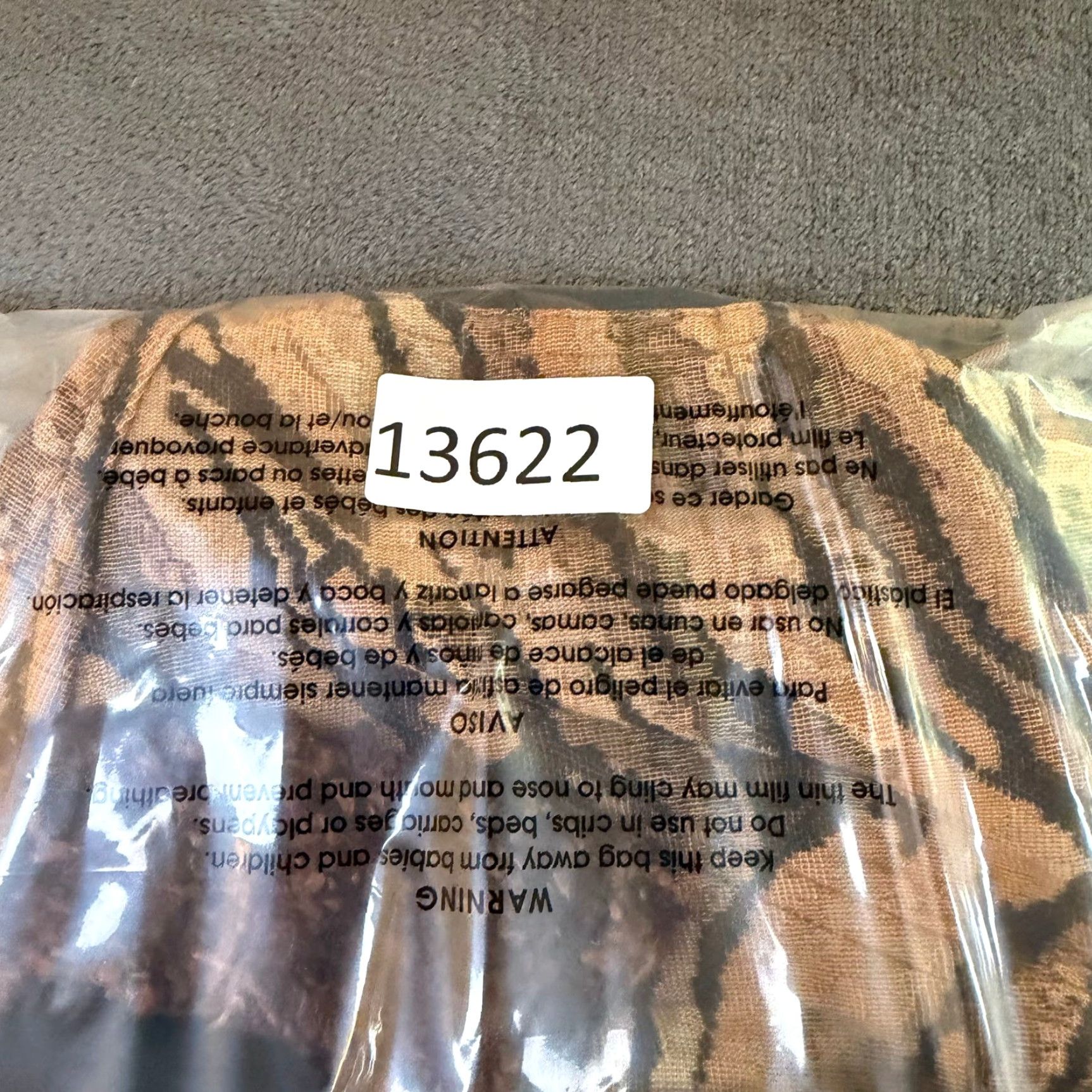 Coldwater Creek Coldwater Creek Tiger Print Tapestry Vest Fuzzy Collar Sleeveless Medium Womens Size M / US 6-8 / IT 42-44 - 8 Thumbnail