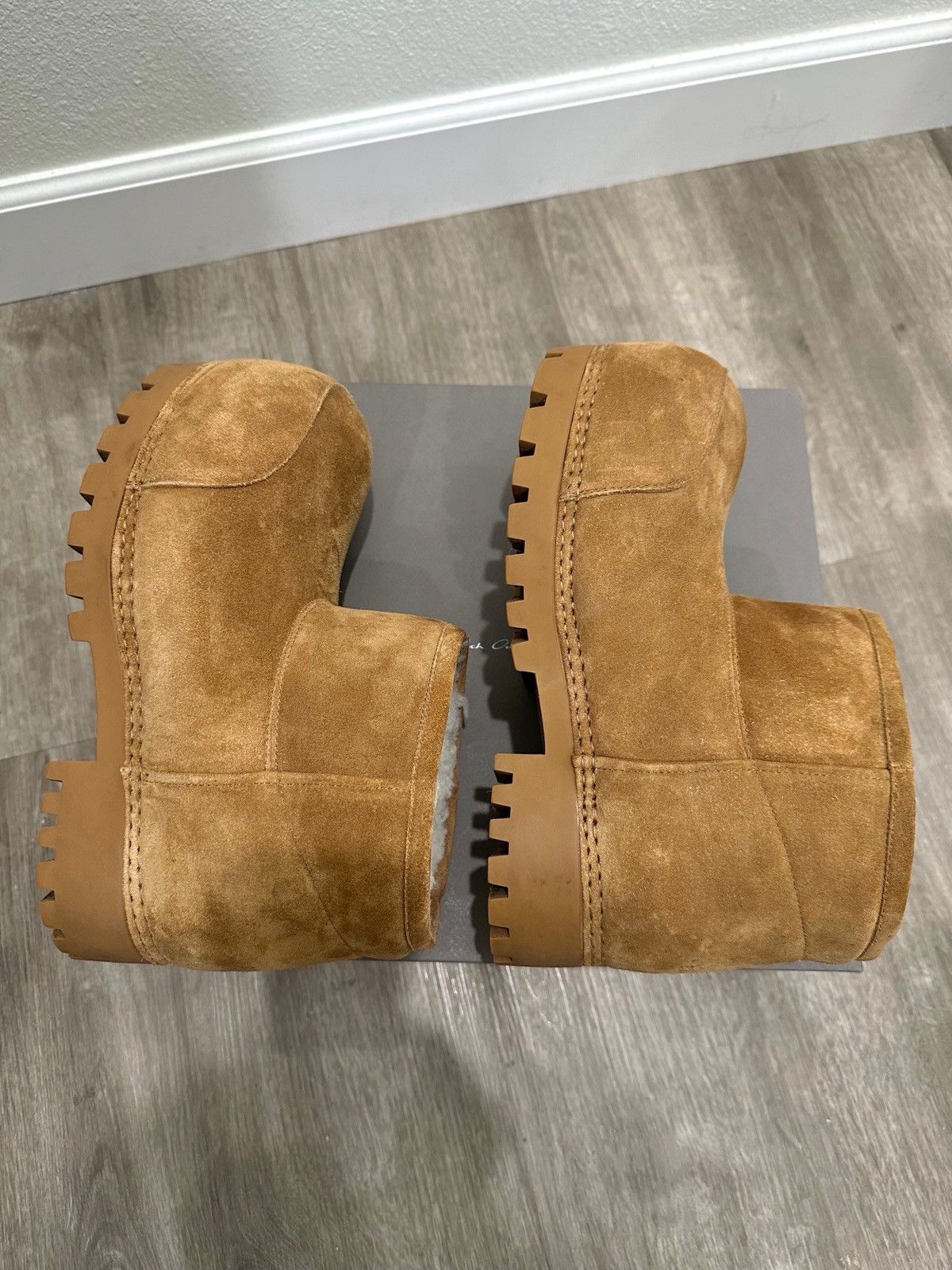 Balenciaga Balenciaga Alaska Brown Fur Low Boots Size US 5.5 / EU 38 - 5 Thumbnail