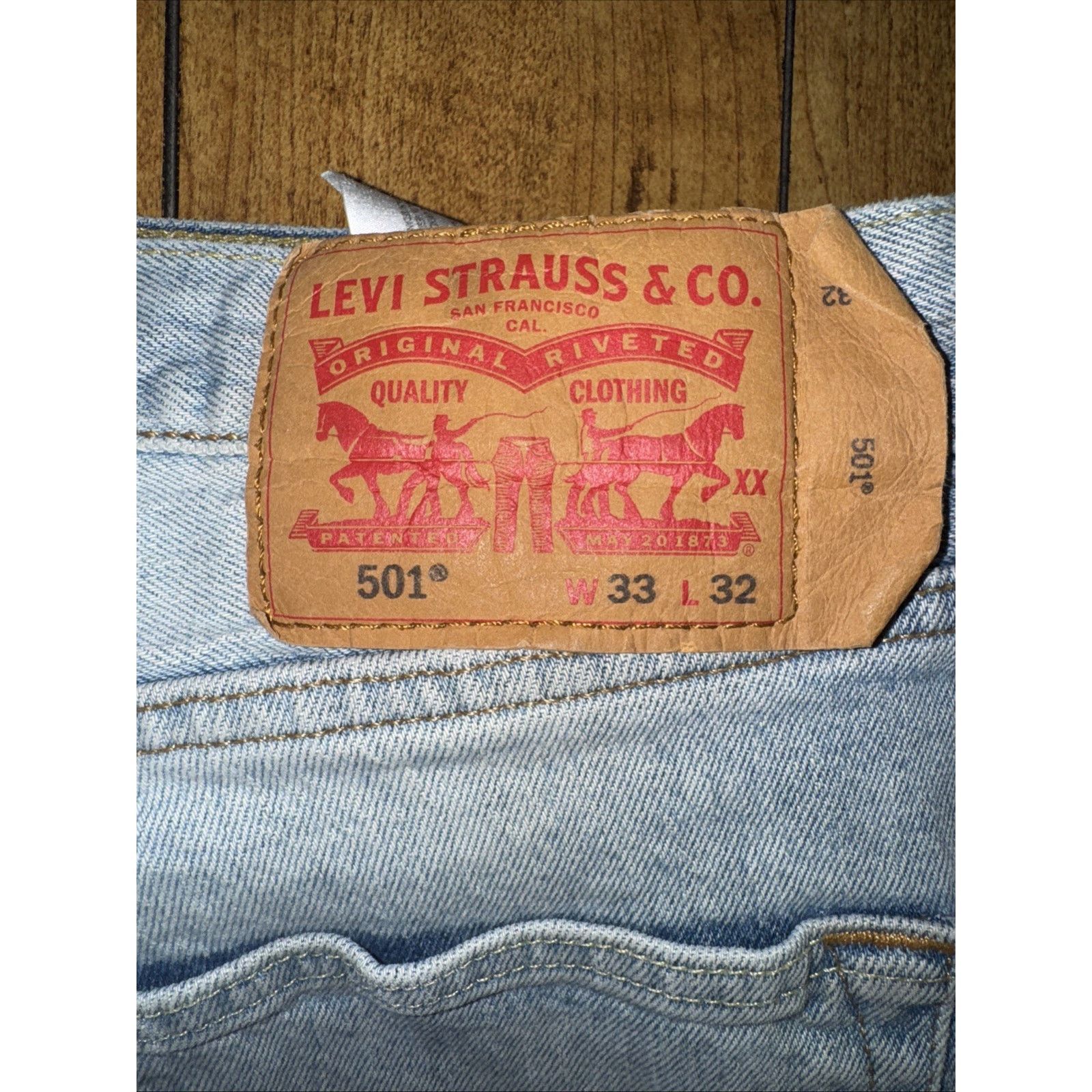 Levi's Levi’s 501 Button Fly 33x31 Washed Blue Denim Straight Leg Size US 33 - 9 Thumbnail