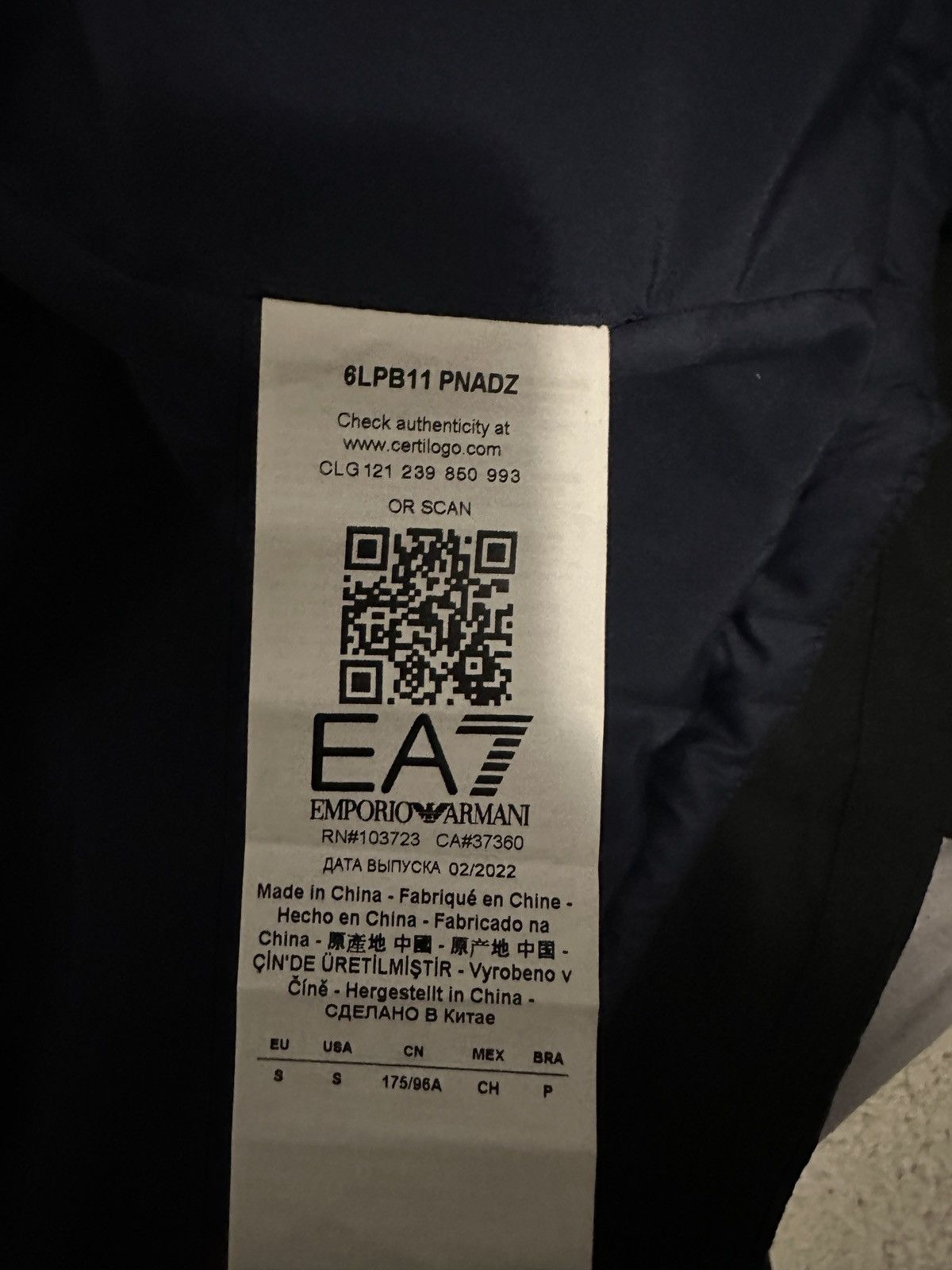 Emporio Armani Emporio Armani Size US S / EU 44-46 / 1 - 7 Thumbnail