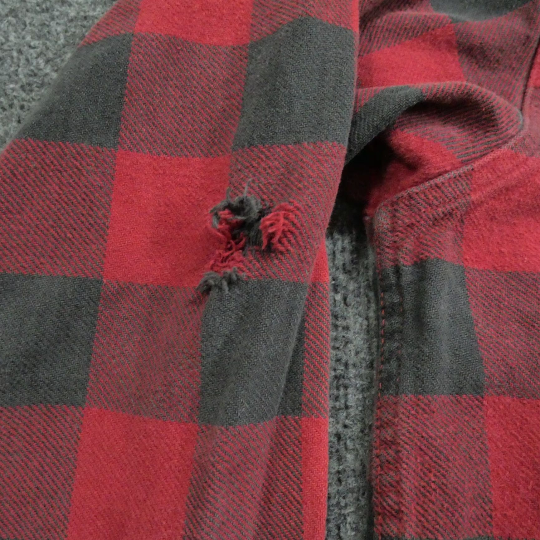 Vintage VINTAGE Northeast Outfitters Flannel Shirt Mens XL Red Black Buffalo Plaid 90s 2000s Workwear Casual Button-Up Pockets Distressed Size US XL / EU 56 / 4 - 6 Thumbnail