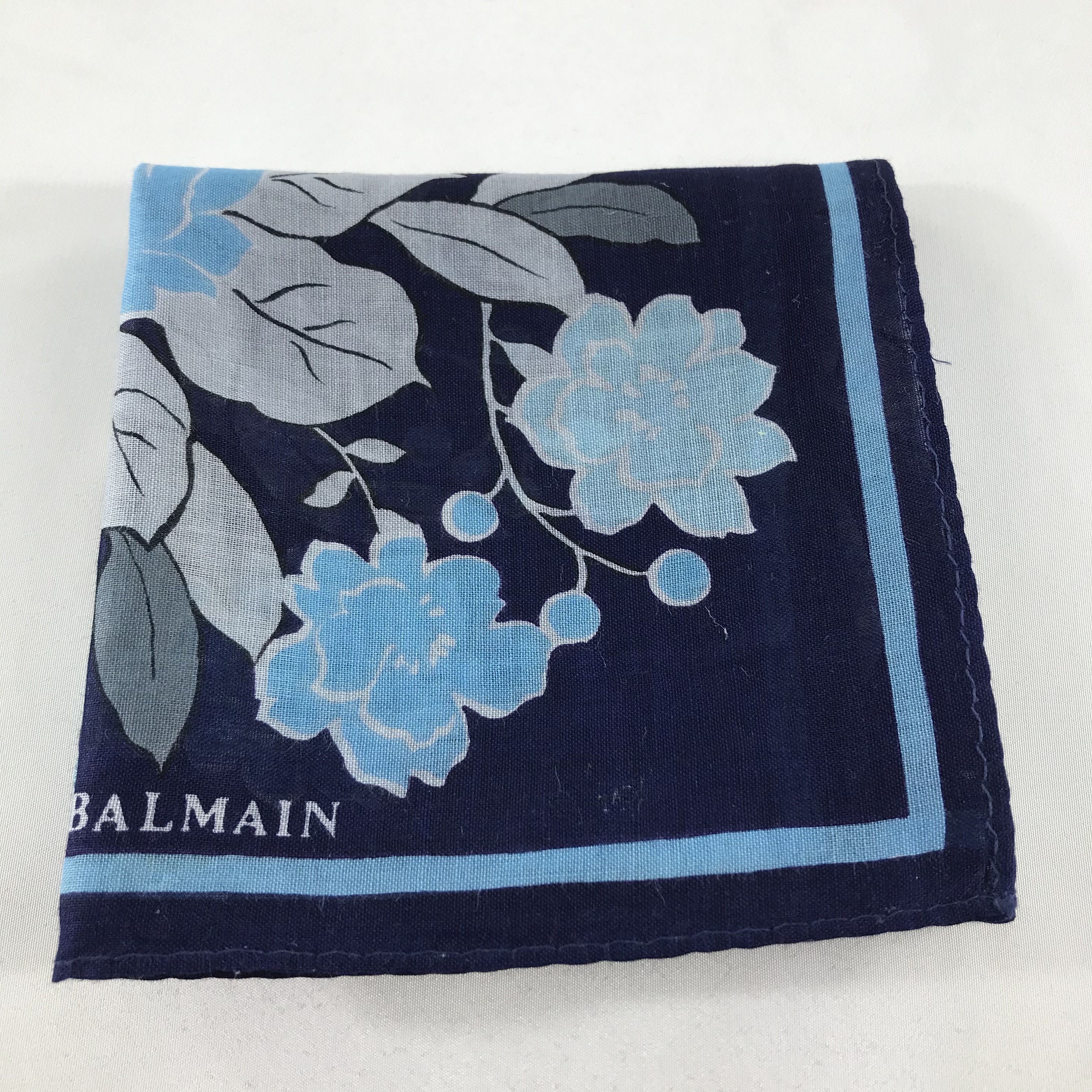 Vintage Pierre Balmain Handkerchief Neckerchief Bandana H52 Size ONE SIZE - 6 Thumbnail