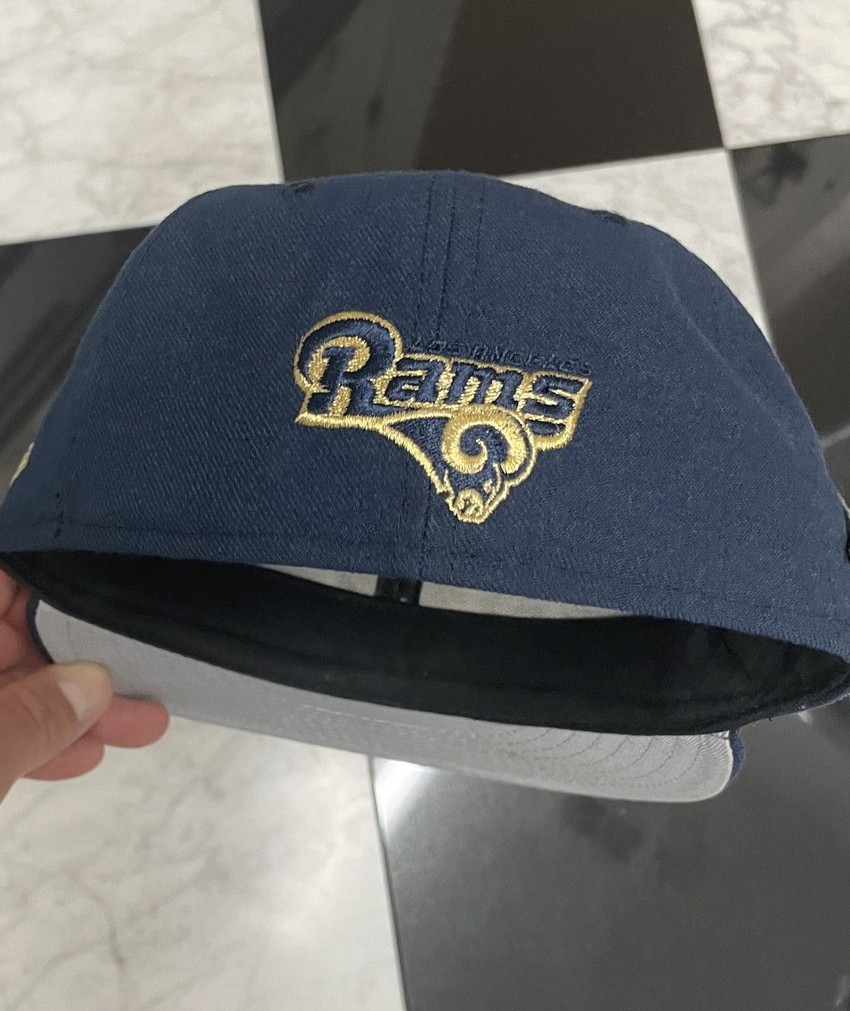 New Era 🔥 LA Rams fitted vintage logo 6 7/8 this could be vintage Size ONE SIZE - 4 Thumbnail