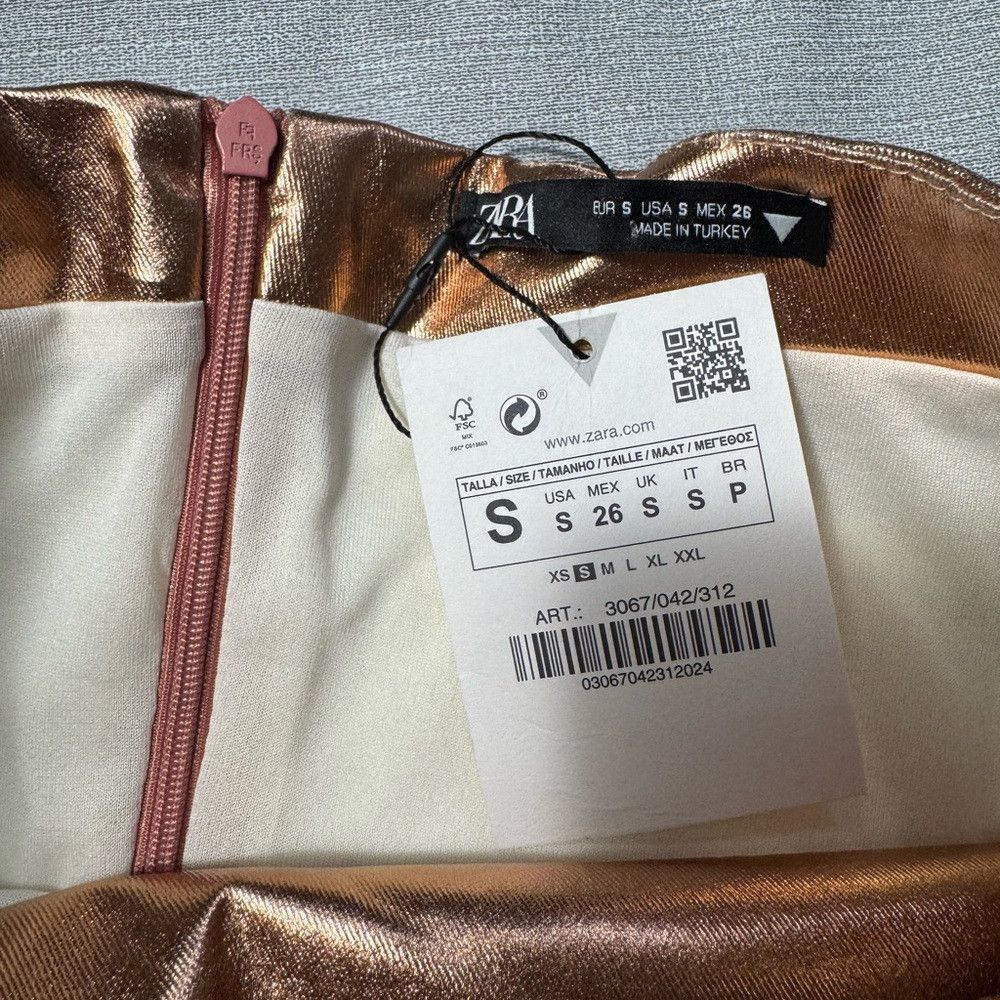 Zara NWT New Zara Metallic Strapless Gold Top Size S Size S / US 4 / IT 40 - 8 Thumbnail