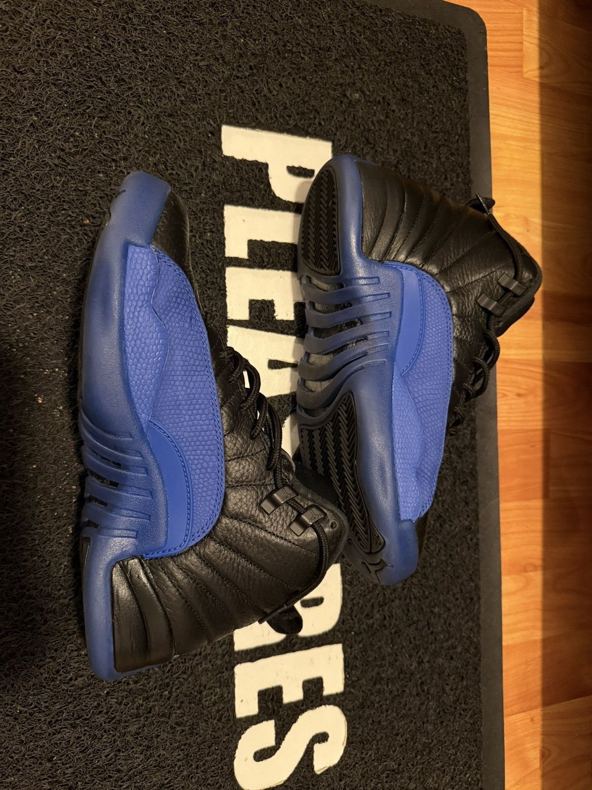 Jordan Brand AIR JORDAN RETRO 12 GAME ROYAL SZ 7.5 Size US 7.5 / EU 40-41 - 2 Thumbnail