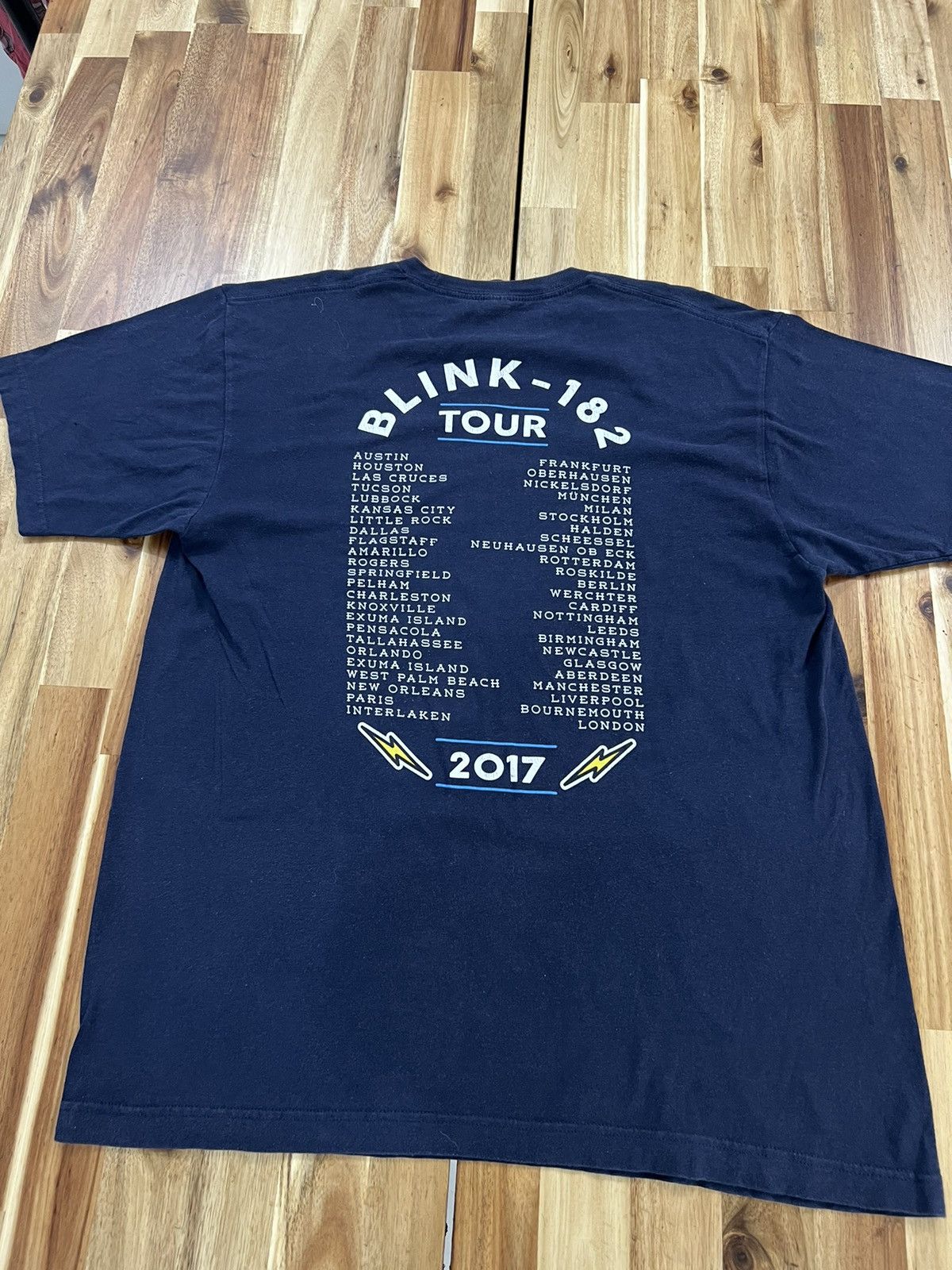 Band Tees Blink 182 Band Tee Shirts Size US L / EU 52-54 / 3 - 3 Thumbnail