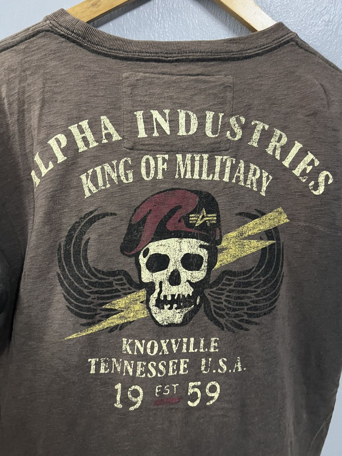 Designer × Vintage Alpha Industries AVIREX Faded T-Shirt Size US M / EU 48-50 / 2 - 5 Thumbnail
