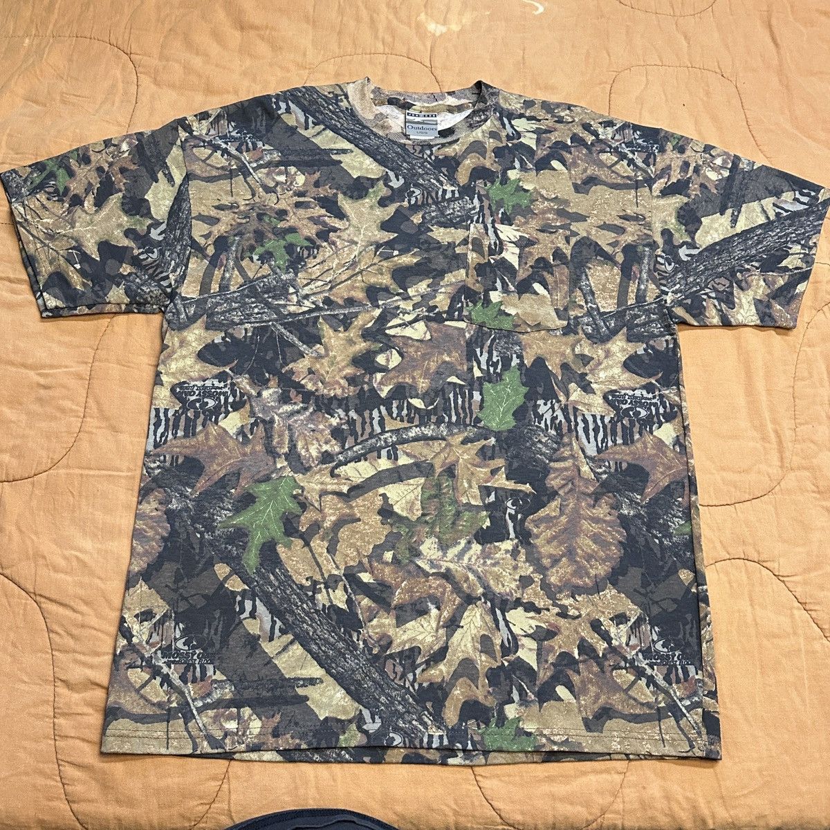 Jerzees *RARE* Jerzees Y2K Camo Pocket Tee Size US L / EU 52-54 / 3 - 1 Thumbnail