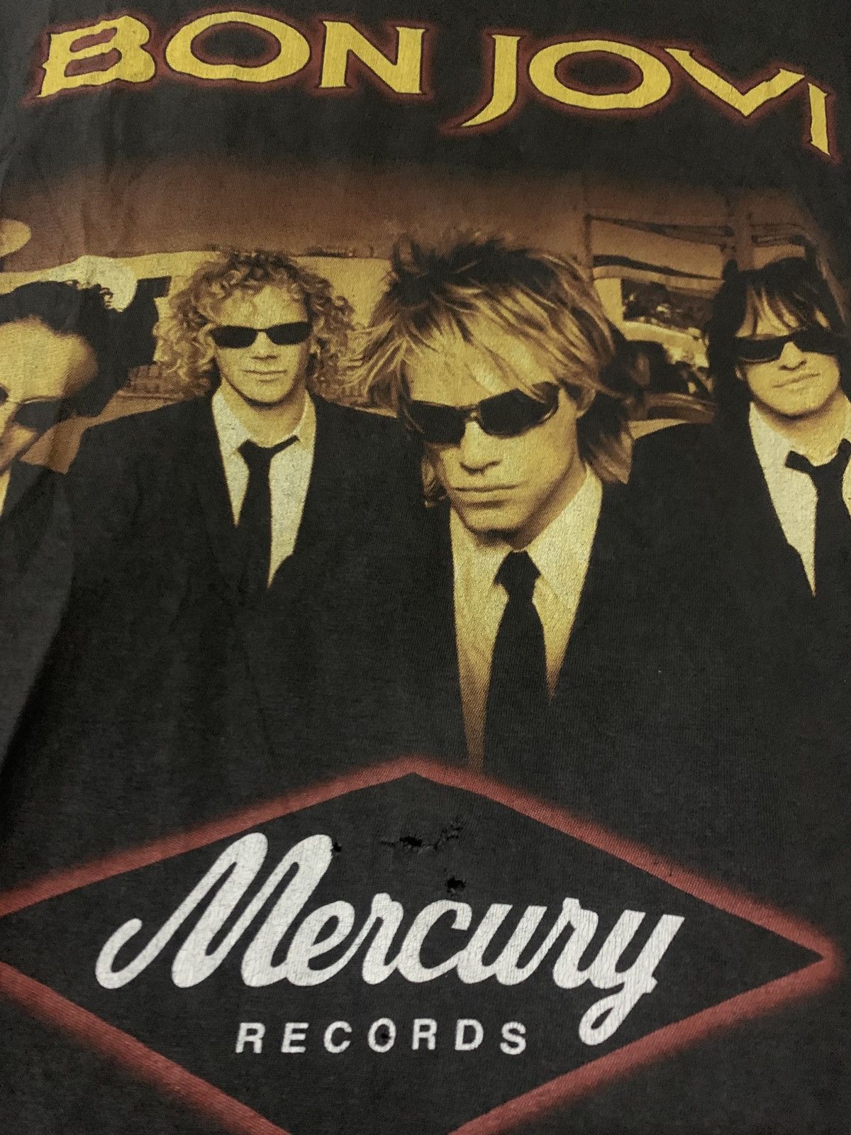 Band Tees VINTAGE BON JOVI MERCURY RECORDS T-SHIRT Size US XL / EU 56 / 4 - 4 Thumbnail