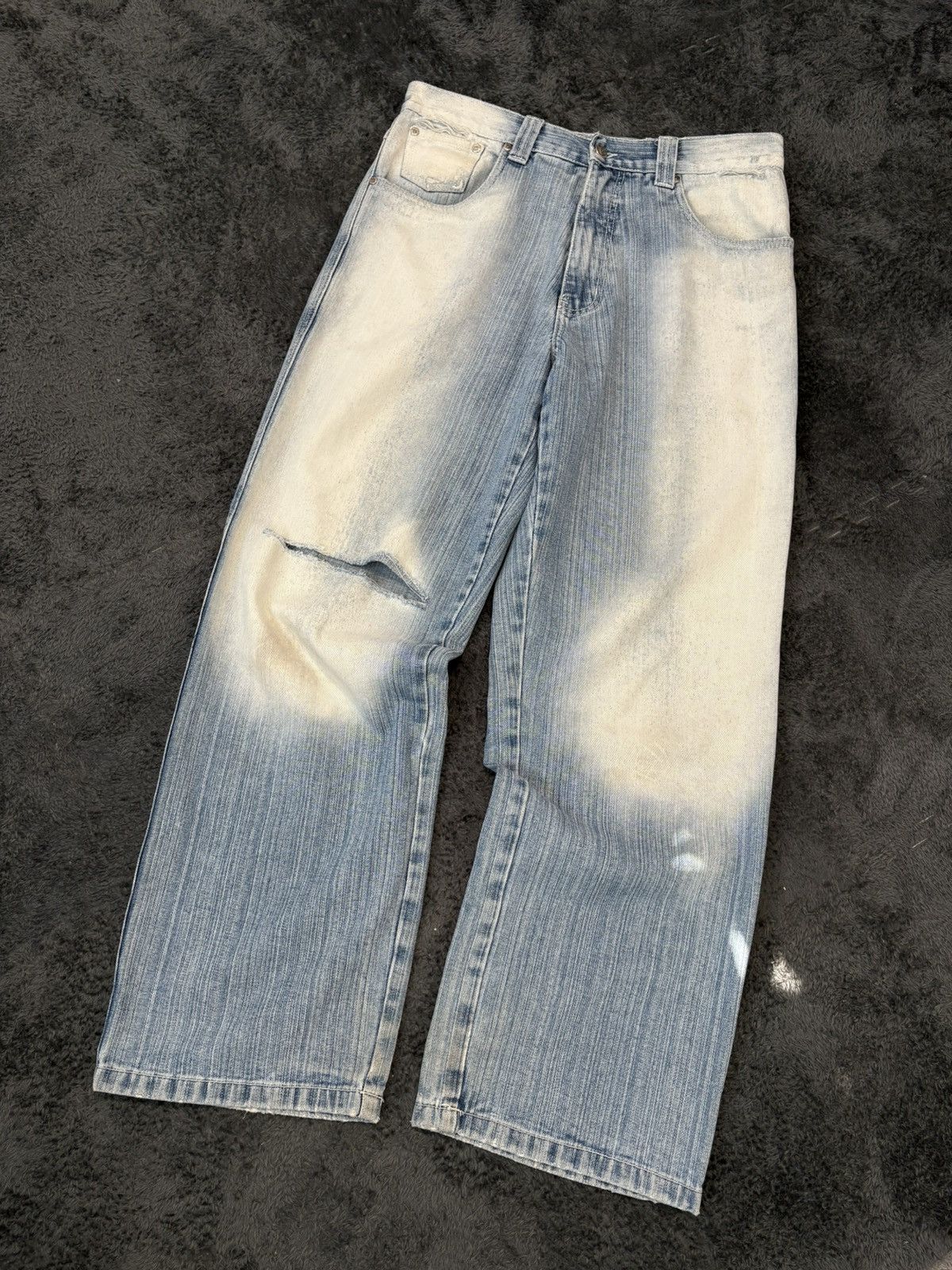 Japanese Brand Rare 2000s Baggy Y2K Vintage Distressed Jeans Size US 32 / EU 48 - 1 Thumbnail