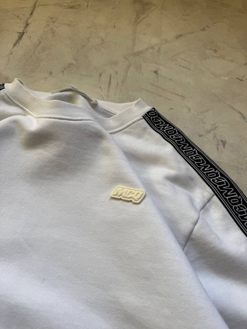 MCQ Mcq by Alexander Mcqueen logo sweatshirt Size US M / EU 48-50 / 2 - 3 Thumbnail