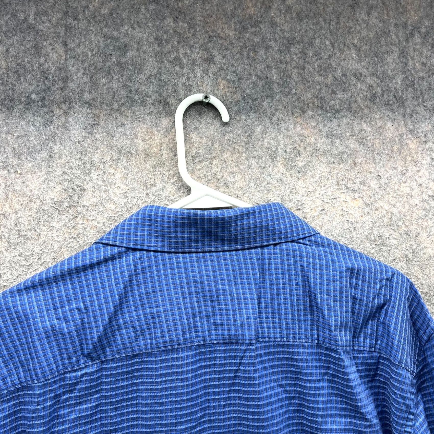 Calvin Klein VINTAGE Calvin Klein Shirt Mens XL Blue Button-Down Gingham Outdoors Utility Pockets Plaid Size US XL / EU 56 / 4 - 4 Thumbnail