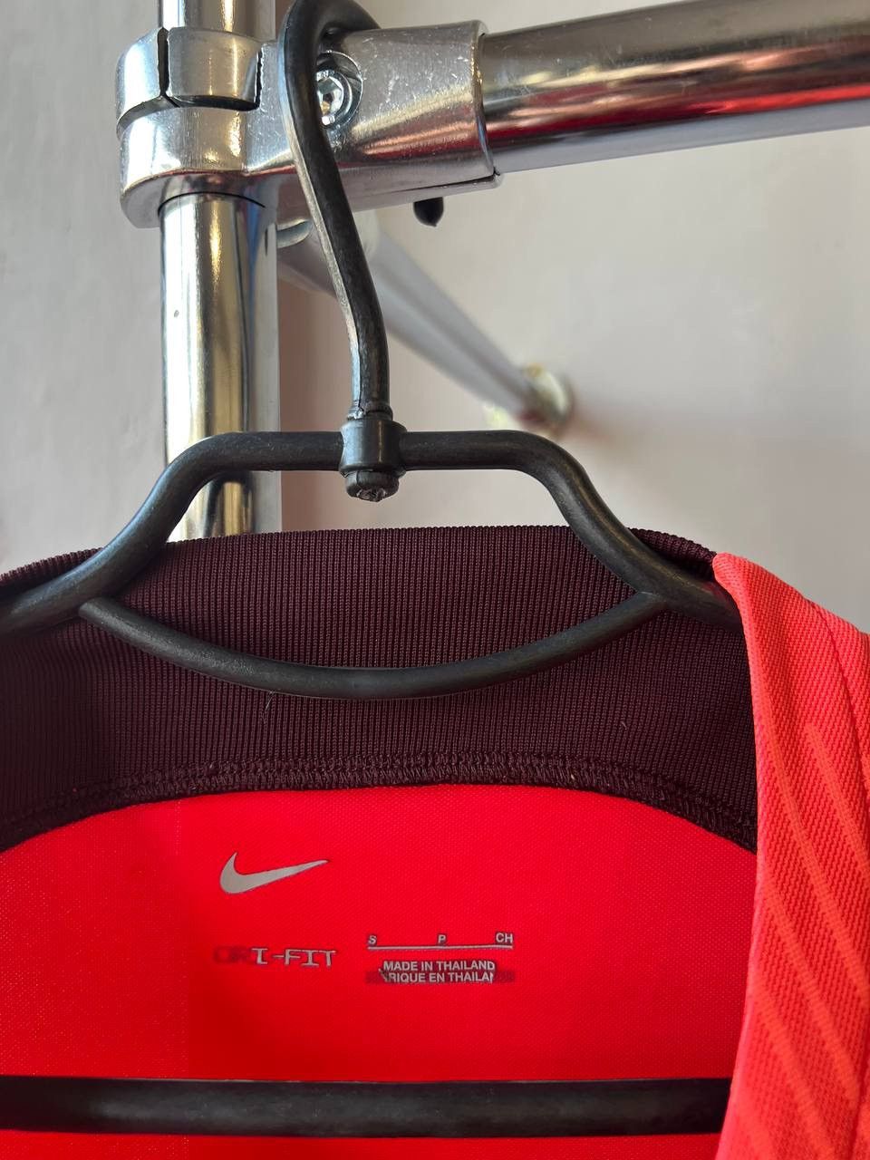 Nike 2022/23 LIVERPOOL TRAINING SOCCER FOOTBALL SET JERSEY SHORTS Size US S / EU 44-46 / 1 - 6 Thumbnail