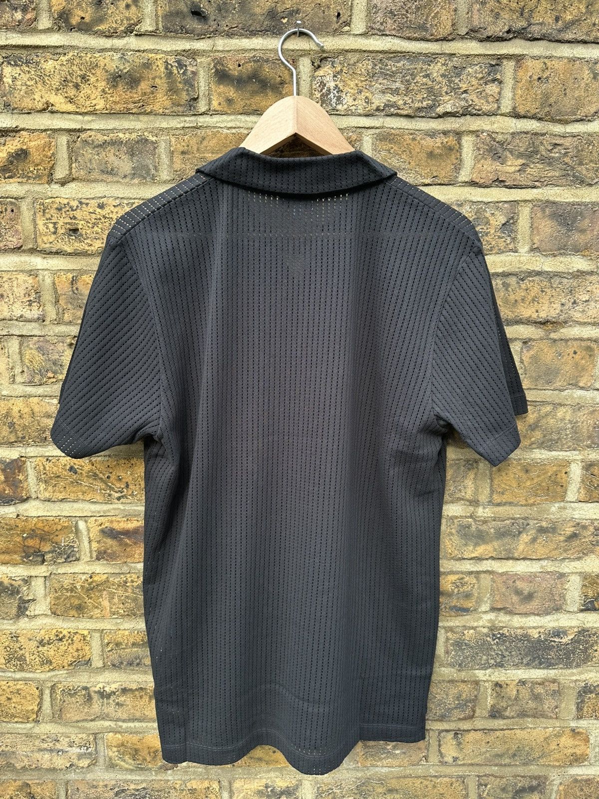 Sunspel Men’s Linear Mesh Polo in Black BRAND NEW Size US M / EU 48-50 / 2 - 2 Thumbnail