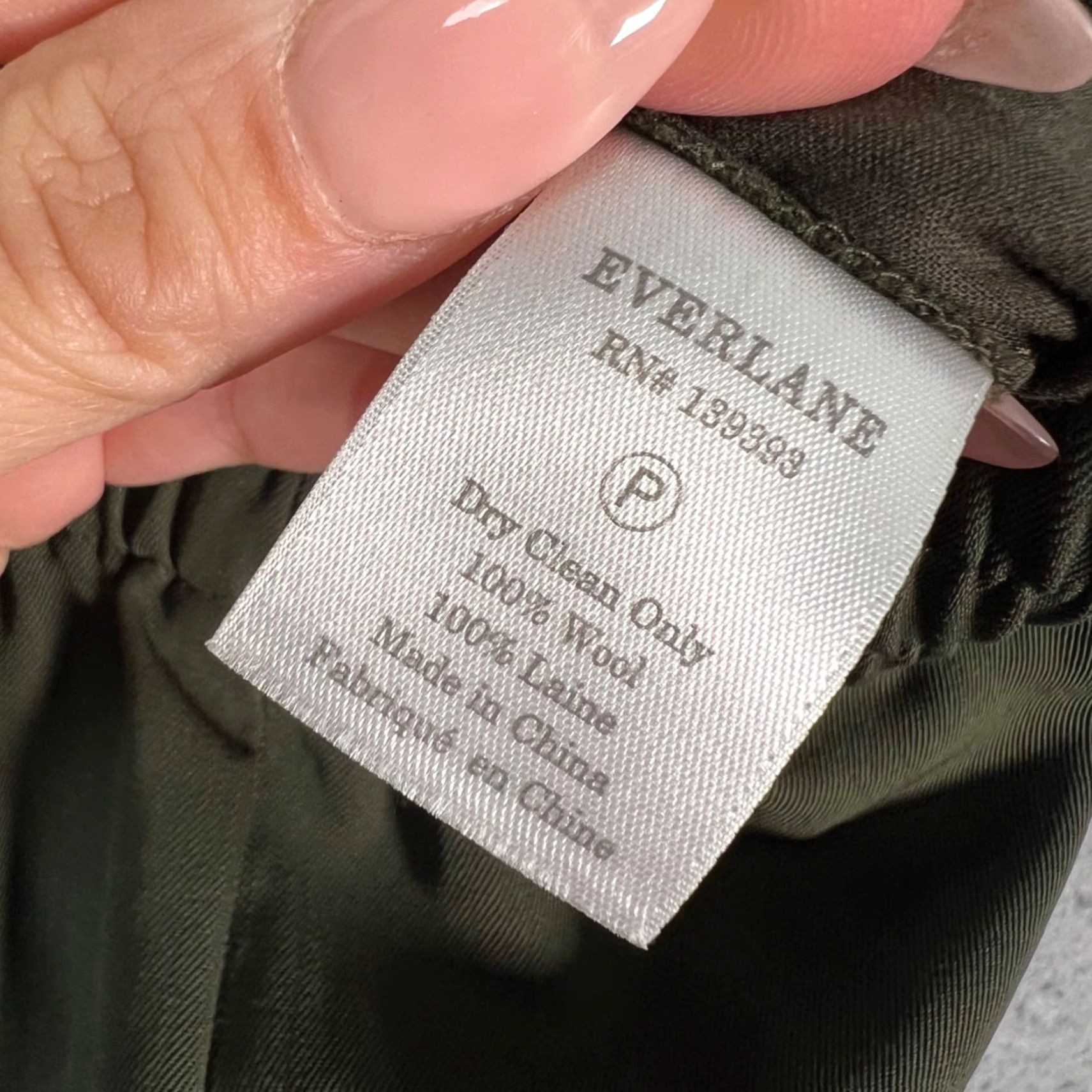Everlane Womens Everlane Pants 0 Olive Green Elastic Waist Trousers Straight Leg Ankle Wool Cotton Regular Rise 26in Inseam 25in Womens Size 25" / US 0 / IT 36 - 4 Thumbnail