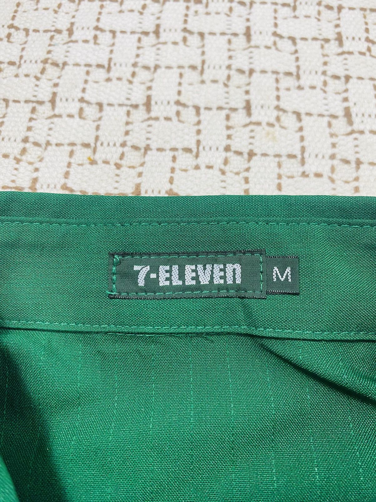 Japanese Brand Vintage 7 Eleven Uniform Staff Short Sleeve Size US M / EU 48-50 / 2 - 13 Thumbnail