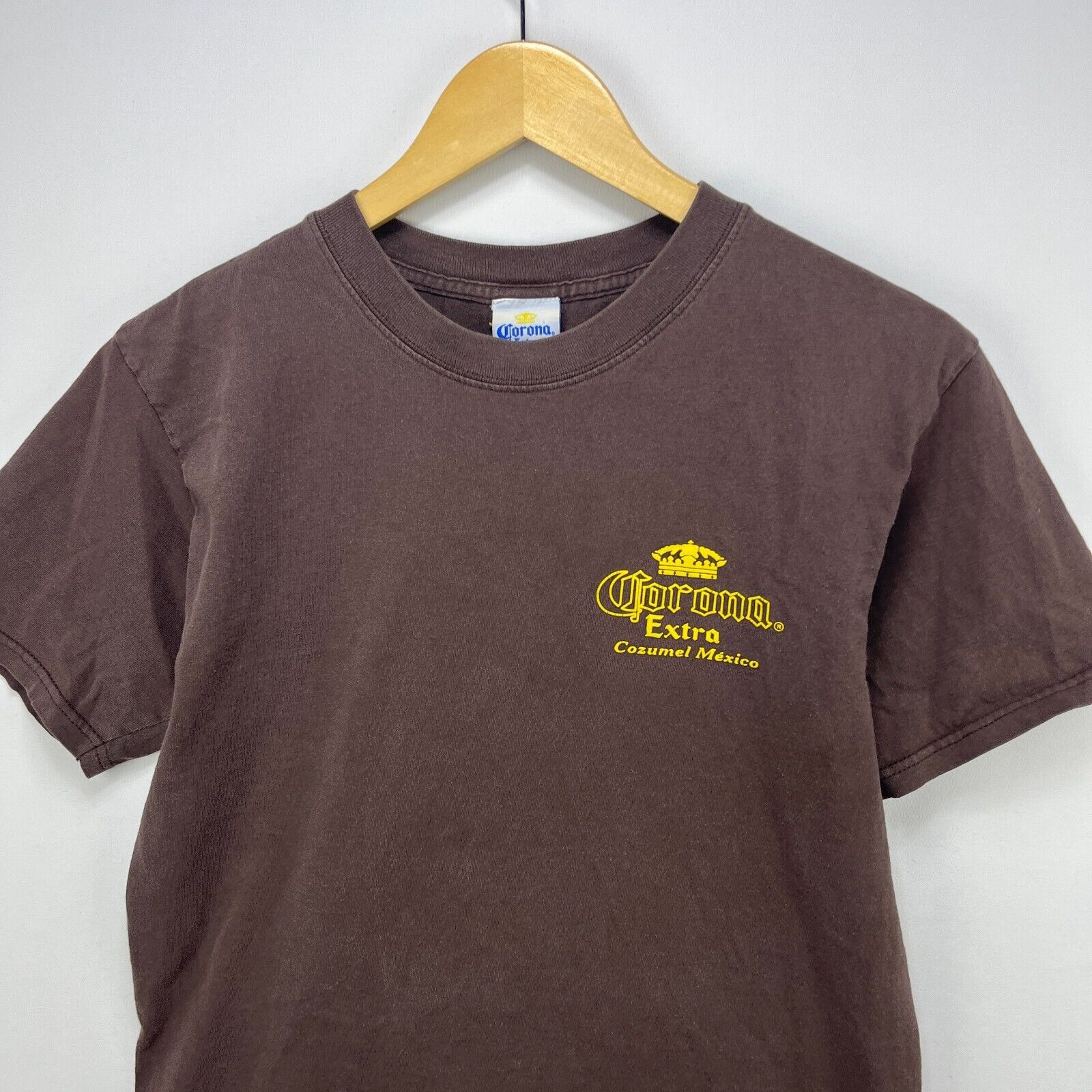 Vintage Vintage Y2K Corona beer T-shirt Medium Send Full Szn Size US M / EU 48-50 / 2 - 5 Thumbnail