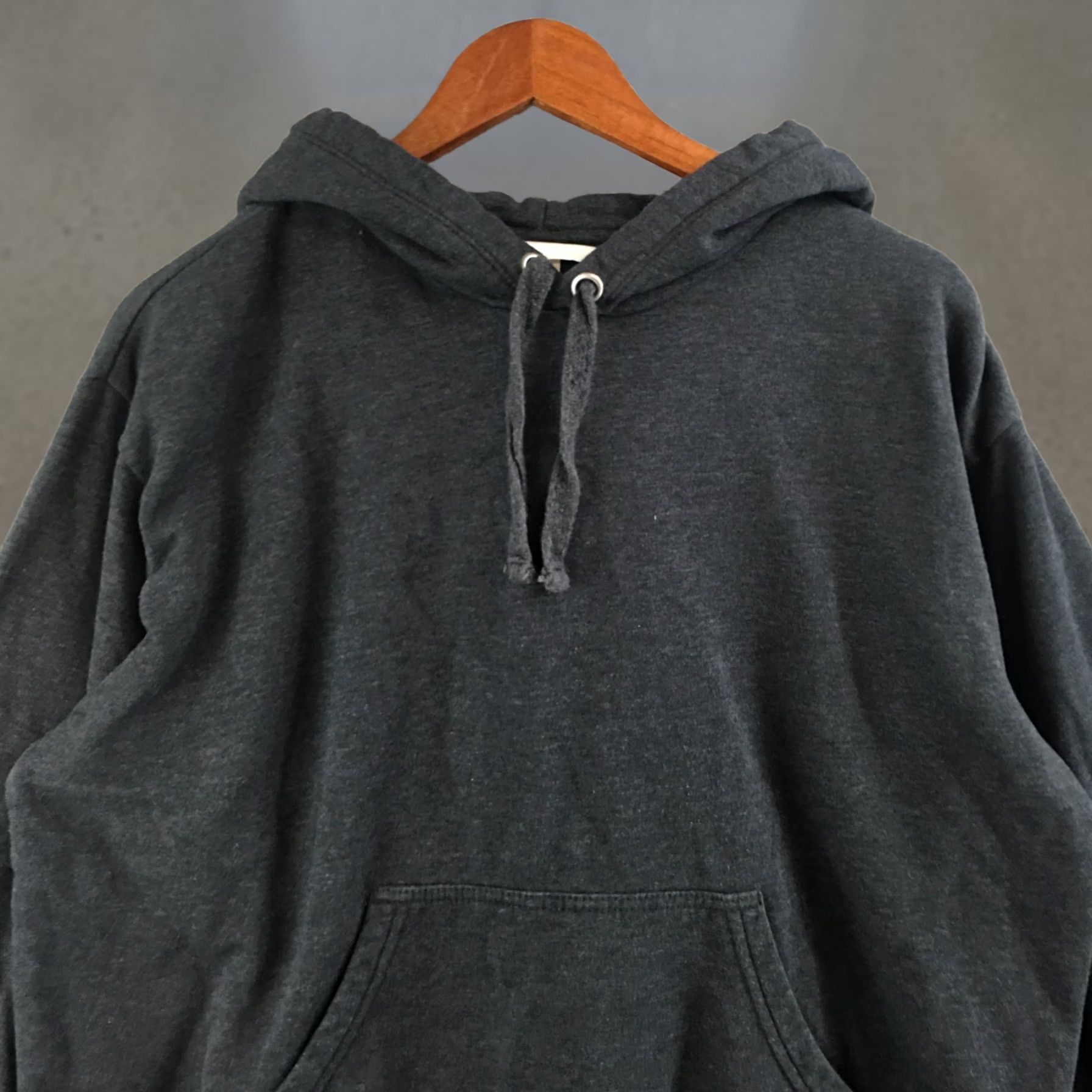 H&M H&M Hoodie Mens L Black Cotton Blend Pullover Long Sleeve Drawstring Pockets Hoodie Size US L / EU 52-54 / 3 - 1 Thumbnail