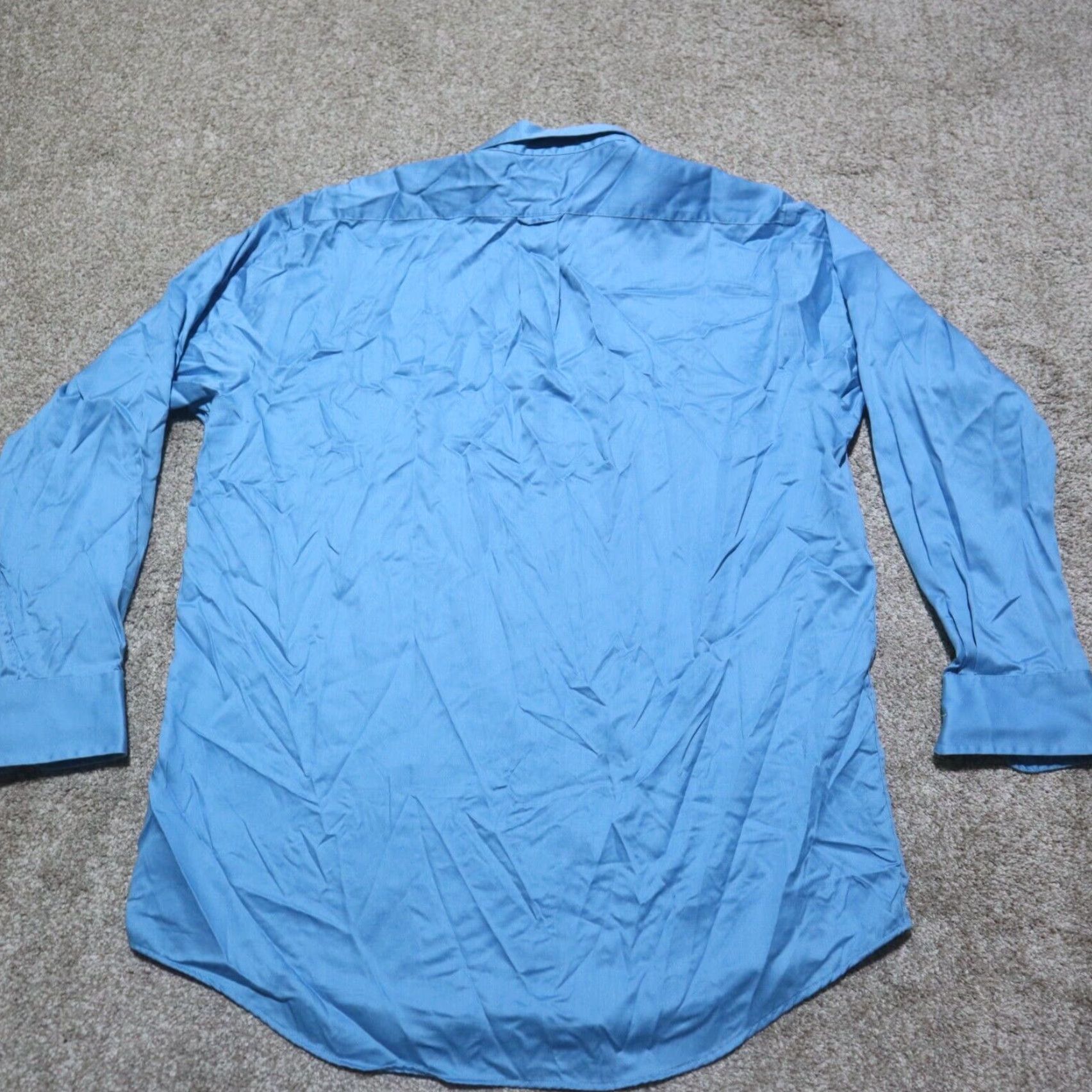 Izod IZOD Shirt Button-Down Long Sleeve Blue 16.5 32/33 Men Size Adult Button Up Mens Size US L / EU 52-54 / 3 - 8 Thumbnail