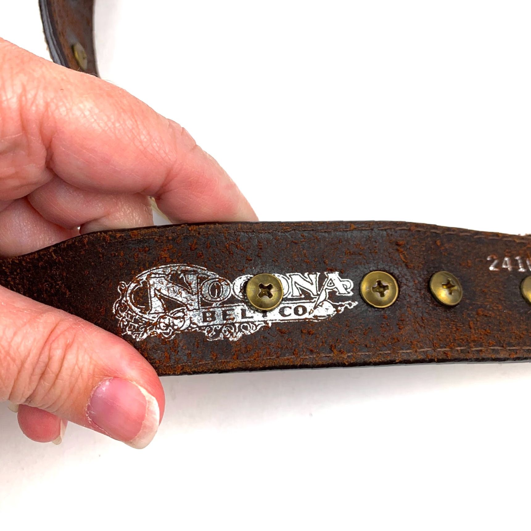 Vintage Nocona Belt Studded Floral Brown Leather 42 Men P910-0475 2.5in (47.5in) Gold Tone Concho Accent 1.25in Wide Size 42 - 4 Thumbnail