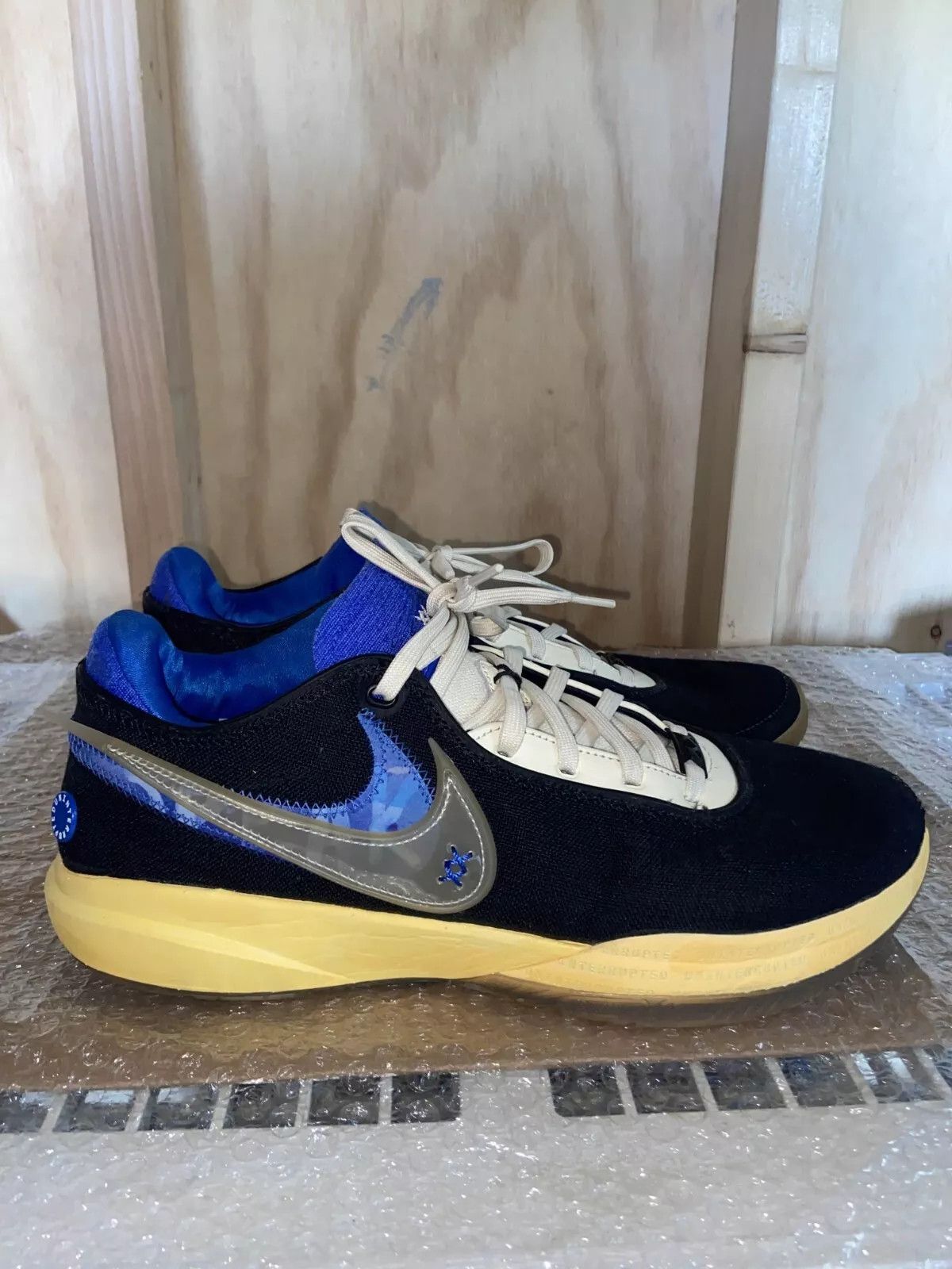 Nike Nike Lebron XX UNINTERRUPTED Speak Your Truth Size US 13 / EU 46 - 4 Thumbnail