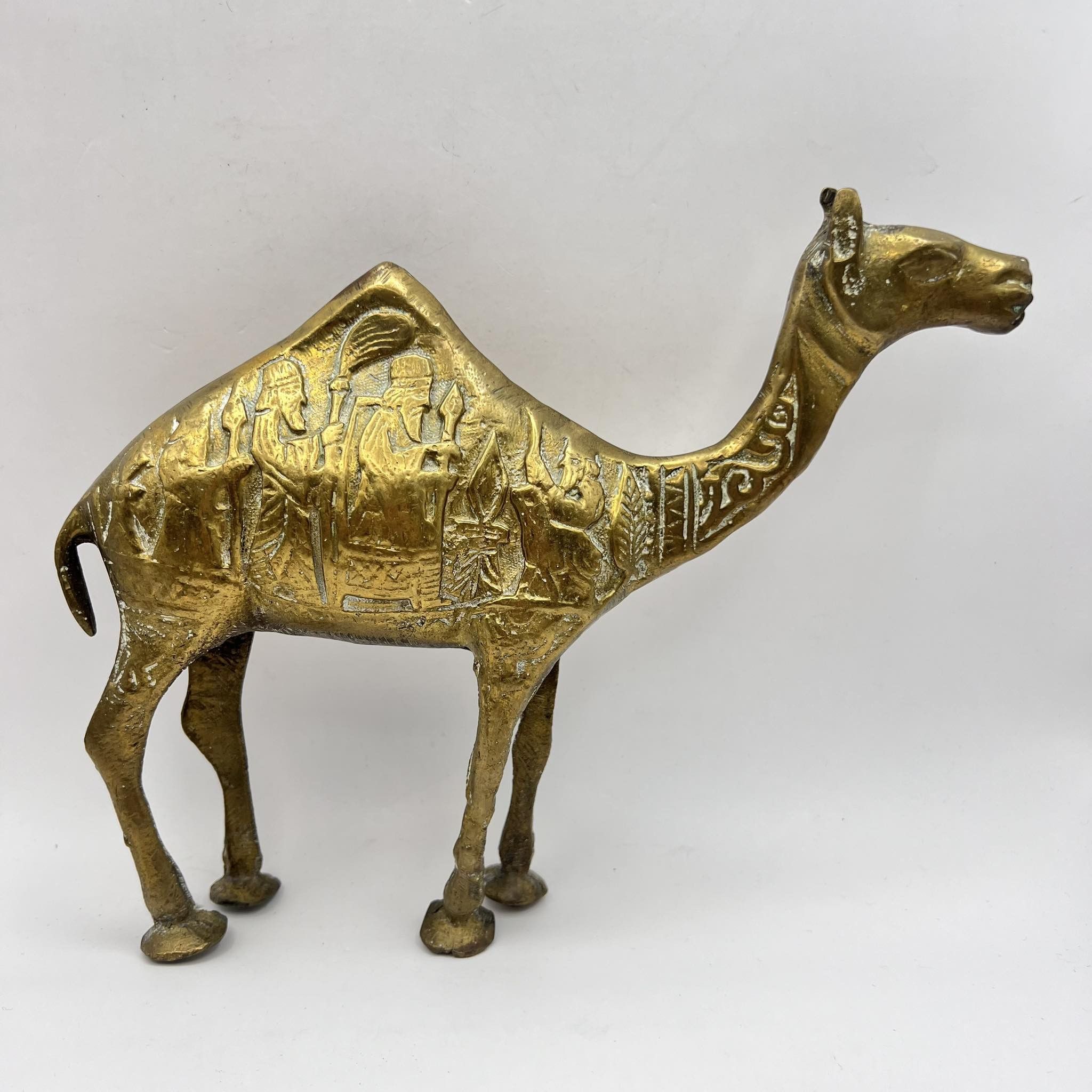 Vintage Large Vintage Brass Egyptian Etched Figure Statue Camel Home Size ONE SIZE - 3 Thumbnail