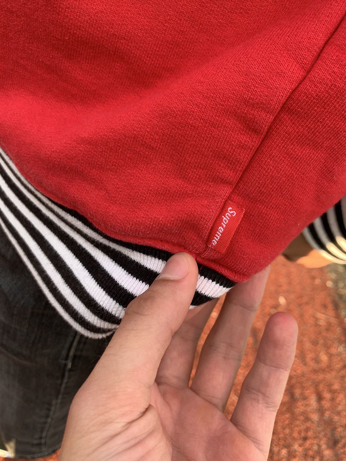 Supreme Supreme 2017 trend sweatshirt Size US L / EU 52-54 / 3 - 4 Thumbnail