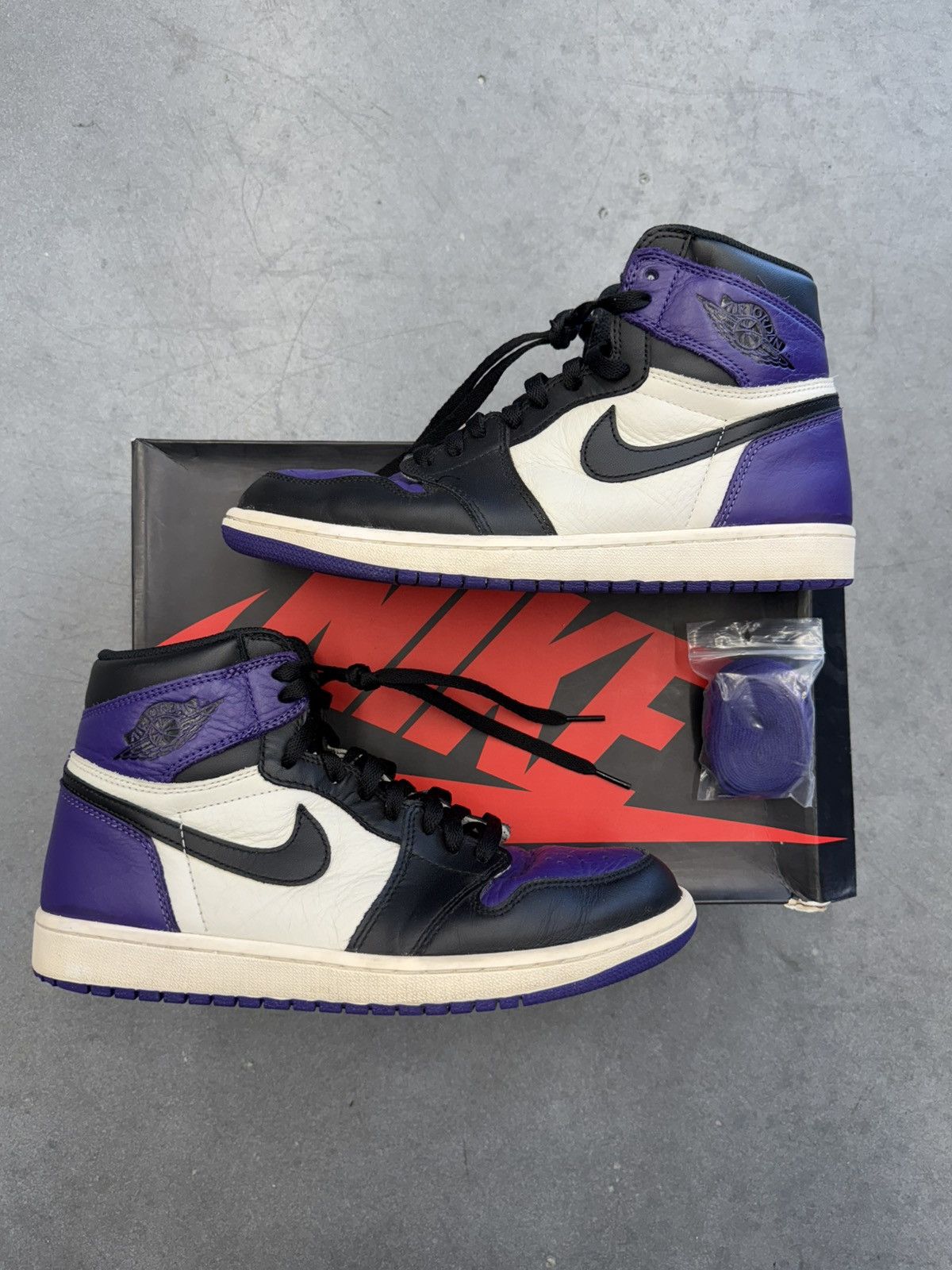Jordan Brand 2018 Air Jordan 1 Retro High Court Purple Size US 10 / EU 43 - 1 Thumbnail
