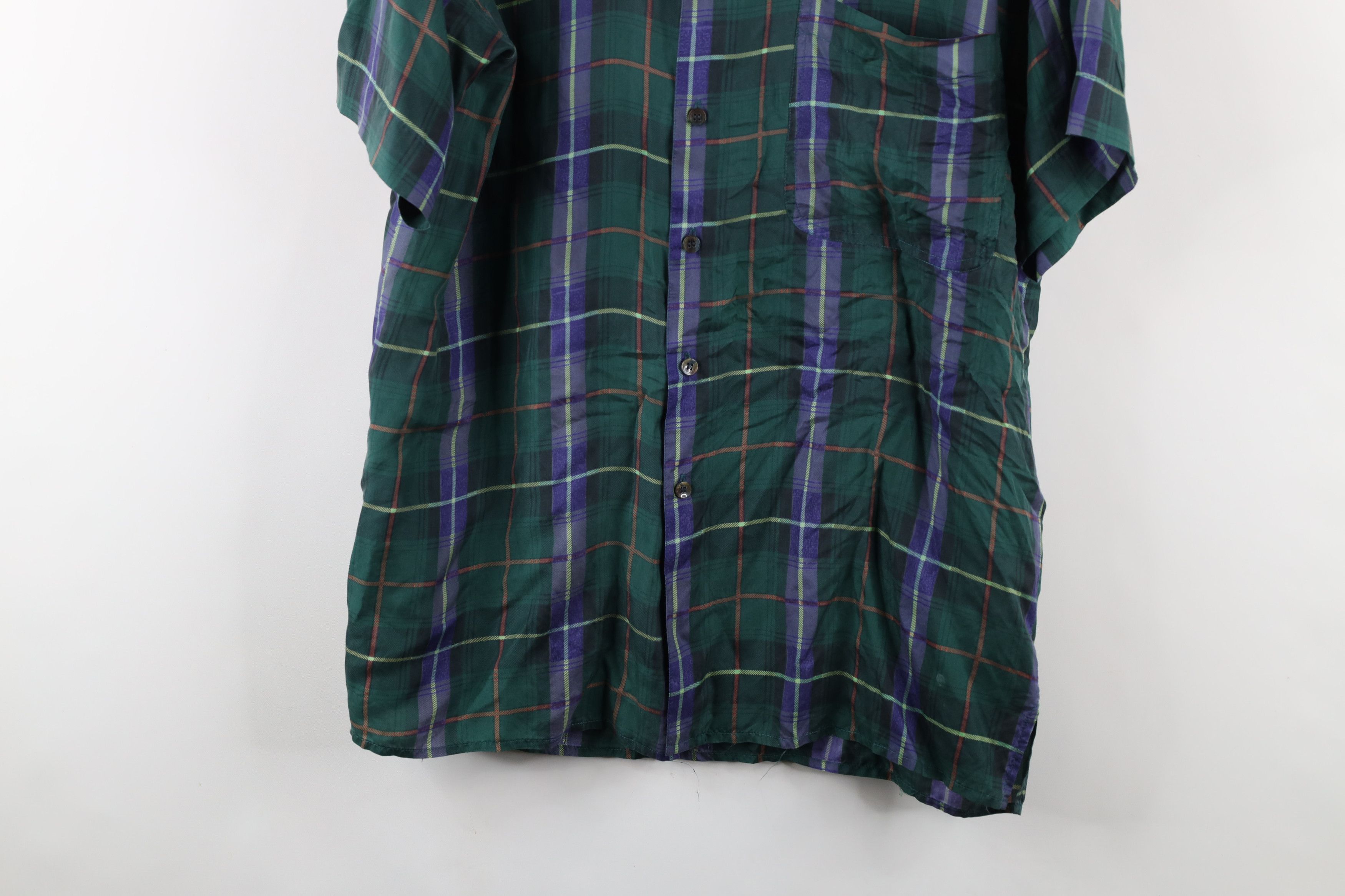 Vintage Vintage 90s Streetwear Fit Silk Collared Button Shirt Plaid Size US S / EU 44-46 / 1 - 3 Thumbnail