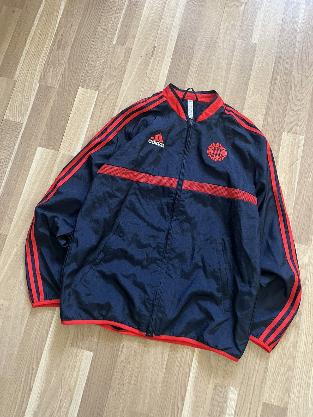 Adidas × Vintage Adidas Bayern Munich vintage football track jacket 2021 Size US M / EU 48-50 / 2 - 3 Thumbnail