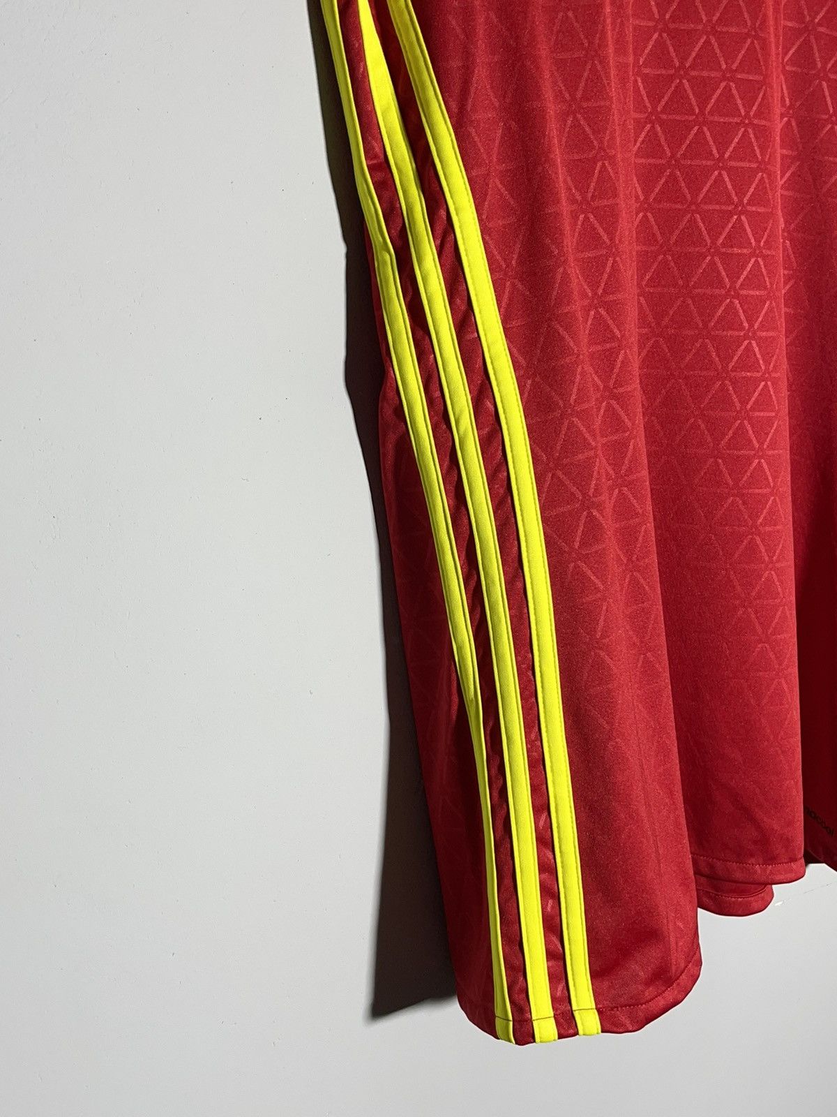 Adidas National Team Spain 2016 Adidas Home Y2k Football Shirt Size US M / EU 48-50 / 2 - 6 Thumbnail