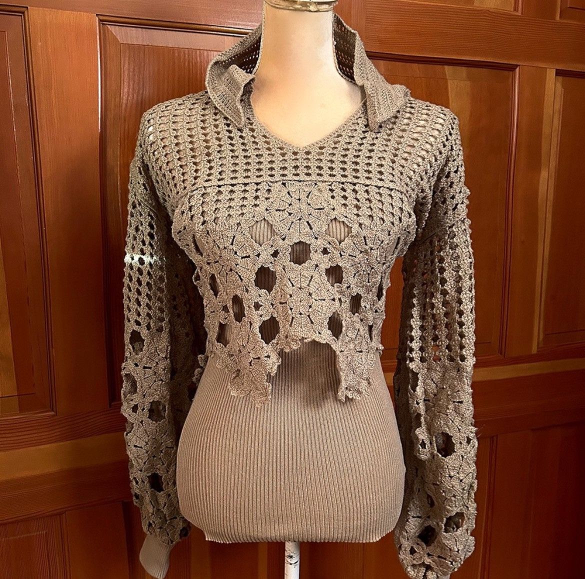 Designer × Other NWT, Lavishly Paris V Neck Loose Patchwork Pullover. Size M / US 6-8 / IT 42-44 - 2 Thumbnail