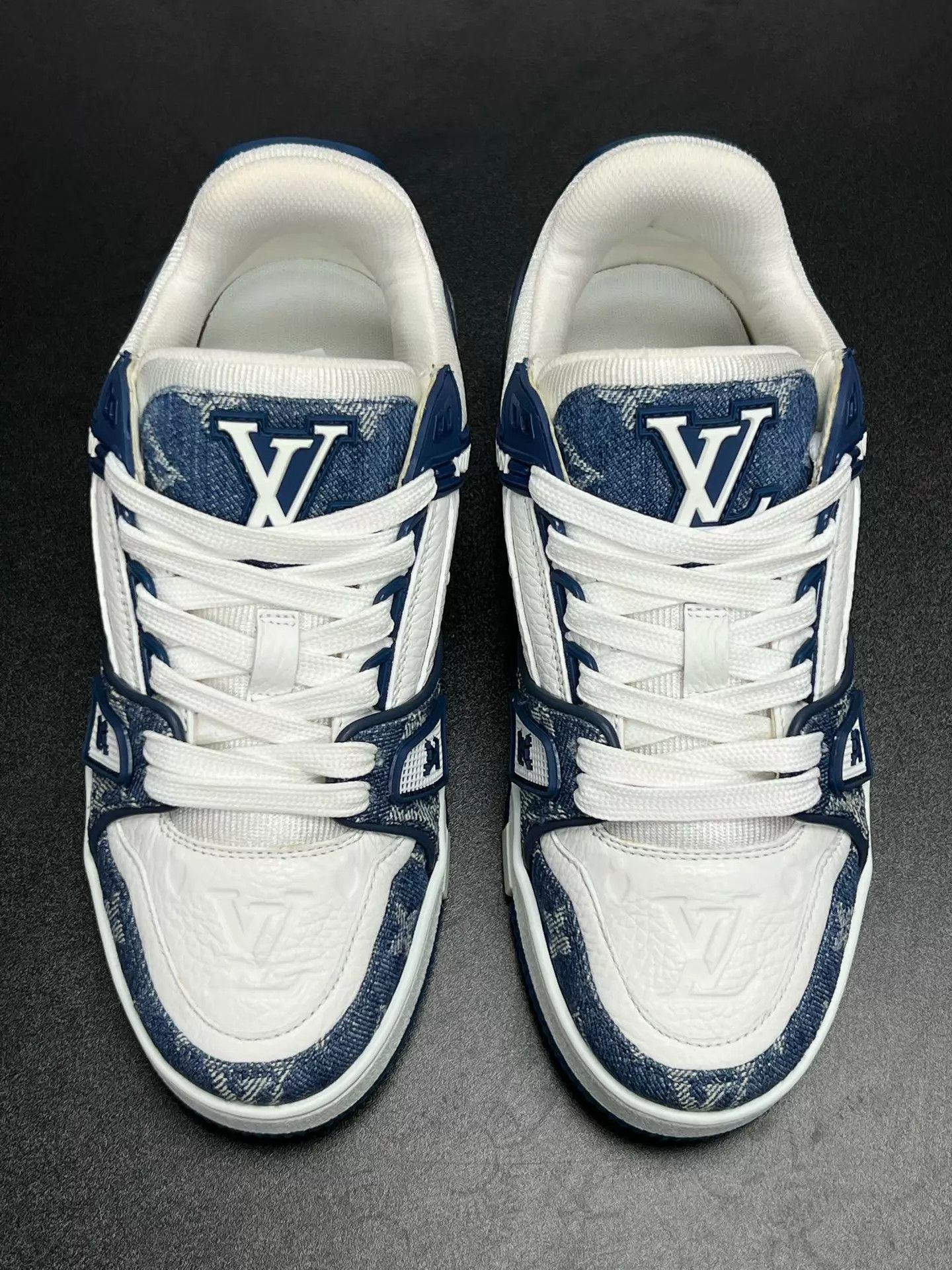 Louis Vuitton LV TRAINER Blue White Denim UK1.5/35.5 Near New Size US 4 / IT 34 - 3 Thumbnail
