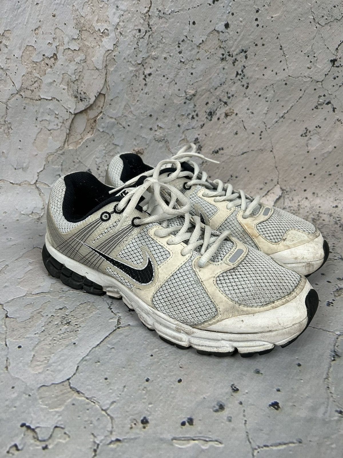 Nike Vintage Nike Sneakers Swoosh Y2K 90s Streetwear Retro Size US 8.5 / EU 41-42 - 4 Thumbnail