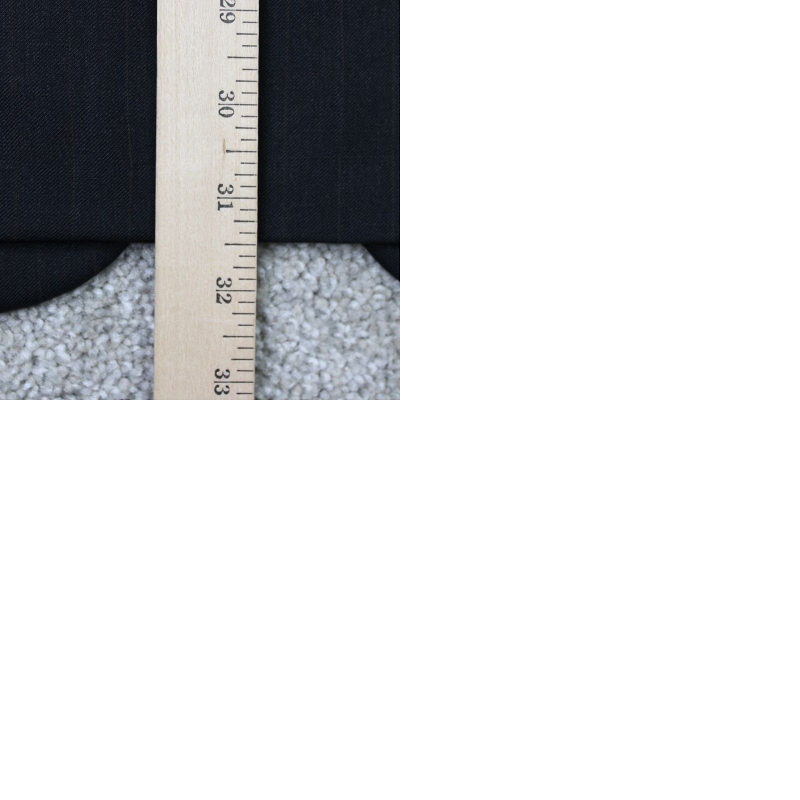 Jos. A. Bank Jos. A. Bank Blazer Mens 42 R Black w/ Red Pinstripes 2 Button 1 Vent 100% Wool Tweed Solid Notch Lapel Single-Breasted Sports Jacket Regular Boy? No. Size 42R - 9 Thumbnail